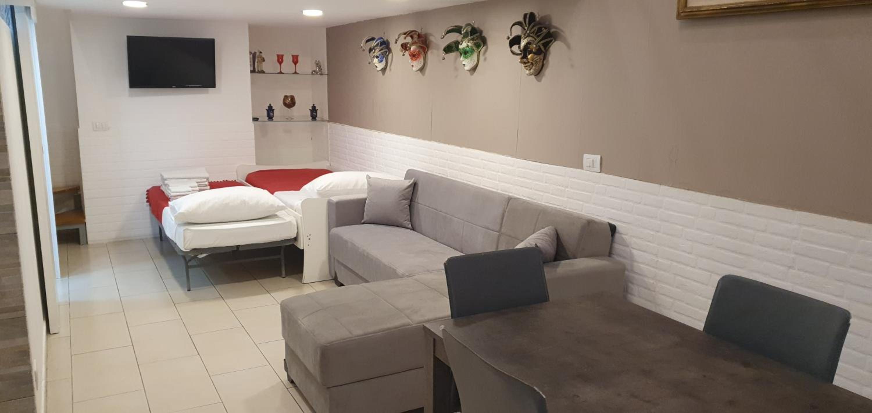 Olina Apartments