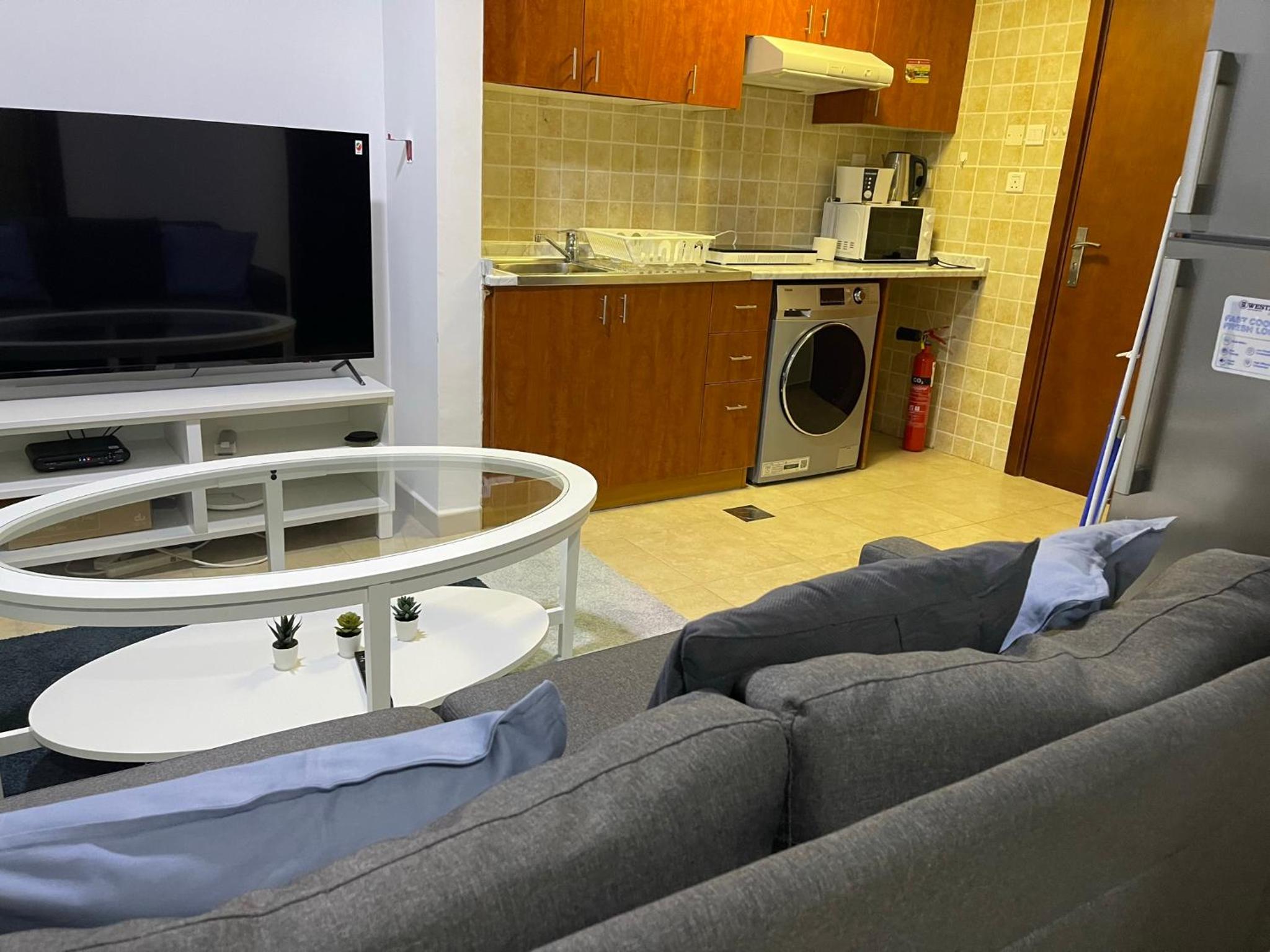 Near Metro - Lovely Modern 1 Bedroom in JLT