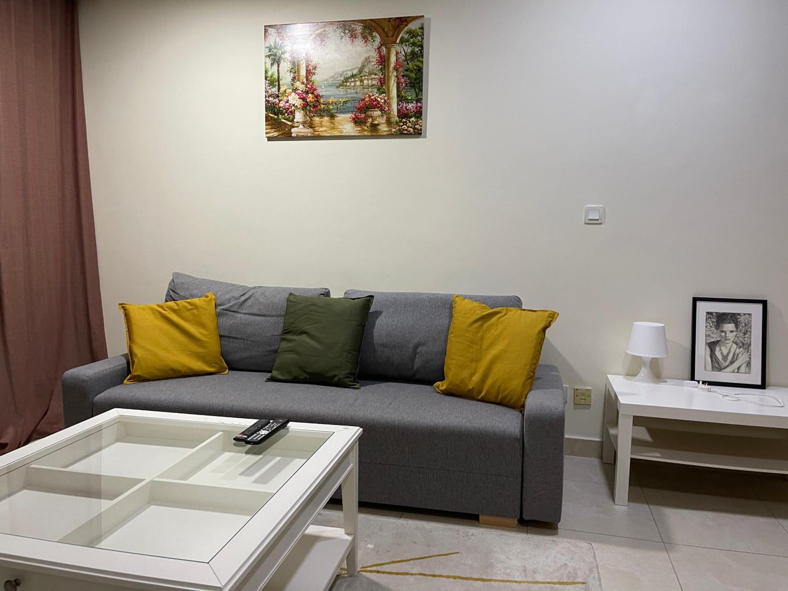 METRO Premium Location Spacious 2 Bedroom Apartment Right Next to the Metro