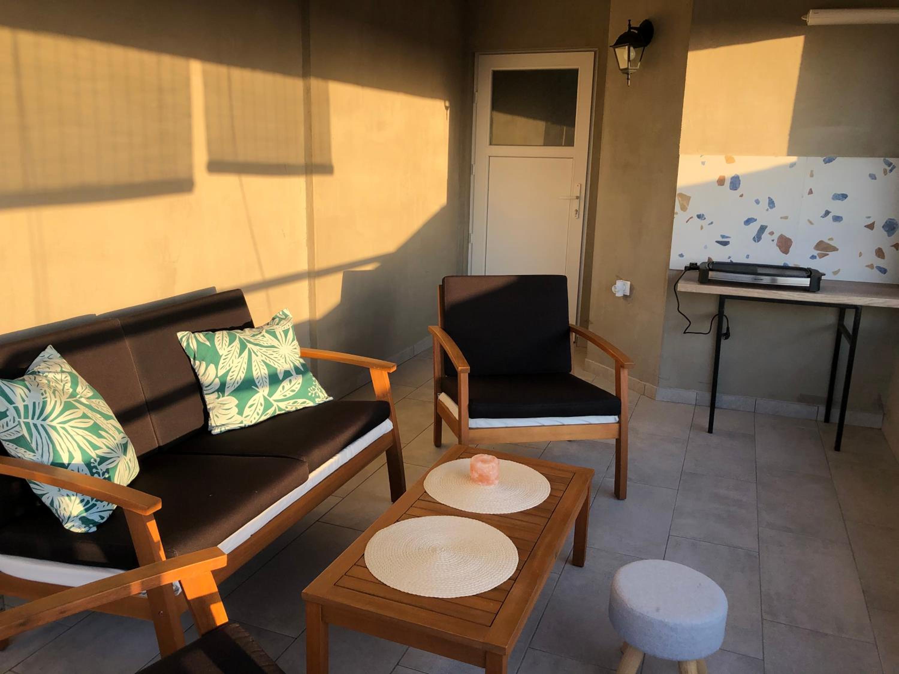 Photo 33