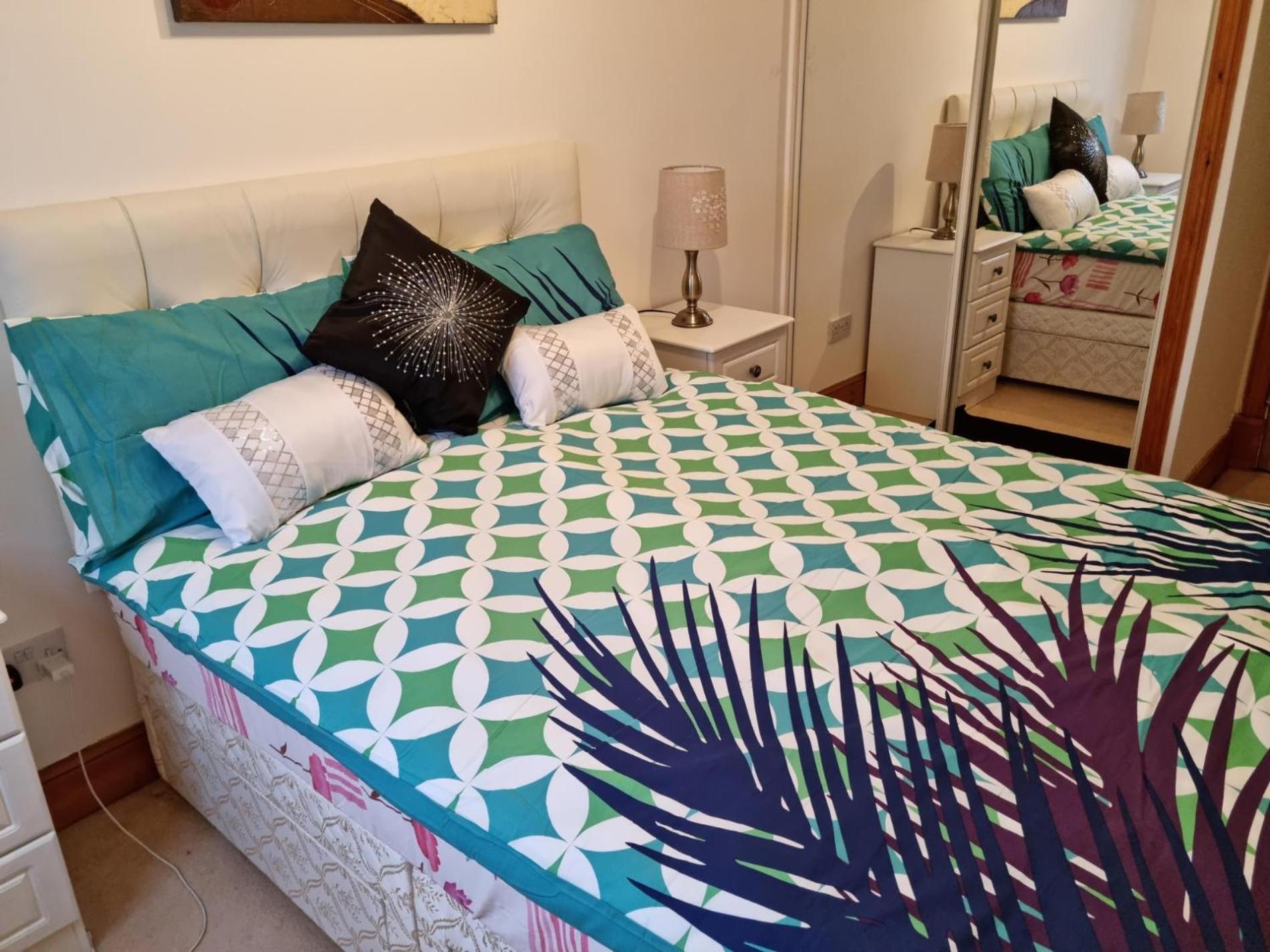 Superb 2 Bedroom Flat Tillicoultry view 2