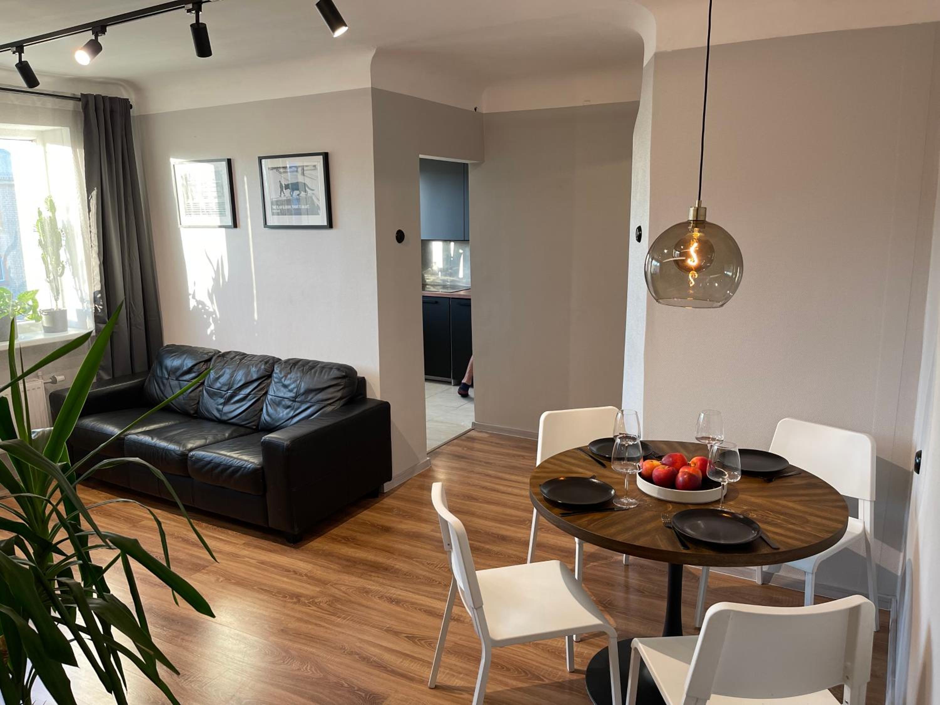 Fabulous beachside family apartment view 2