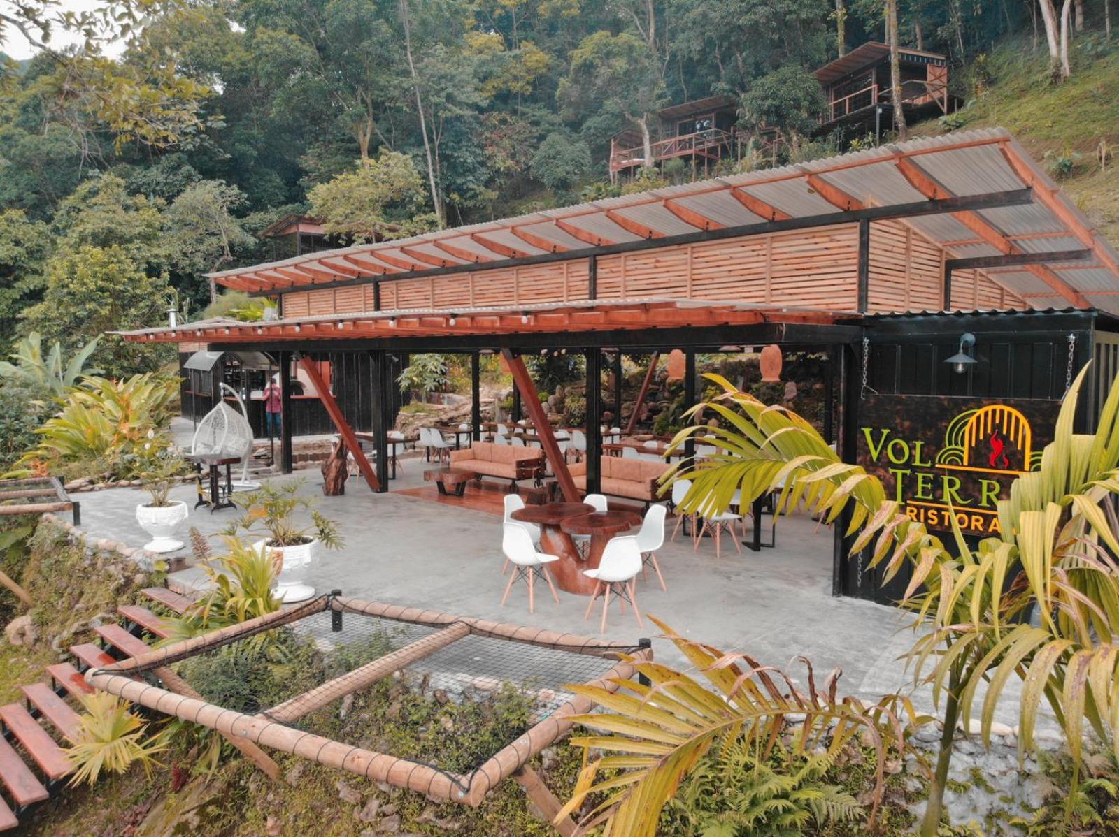 Waira Eco Lodge