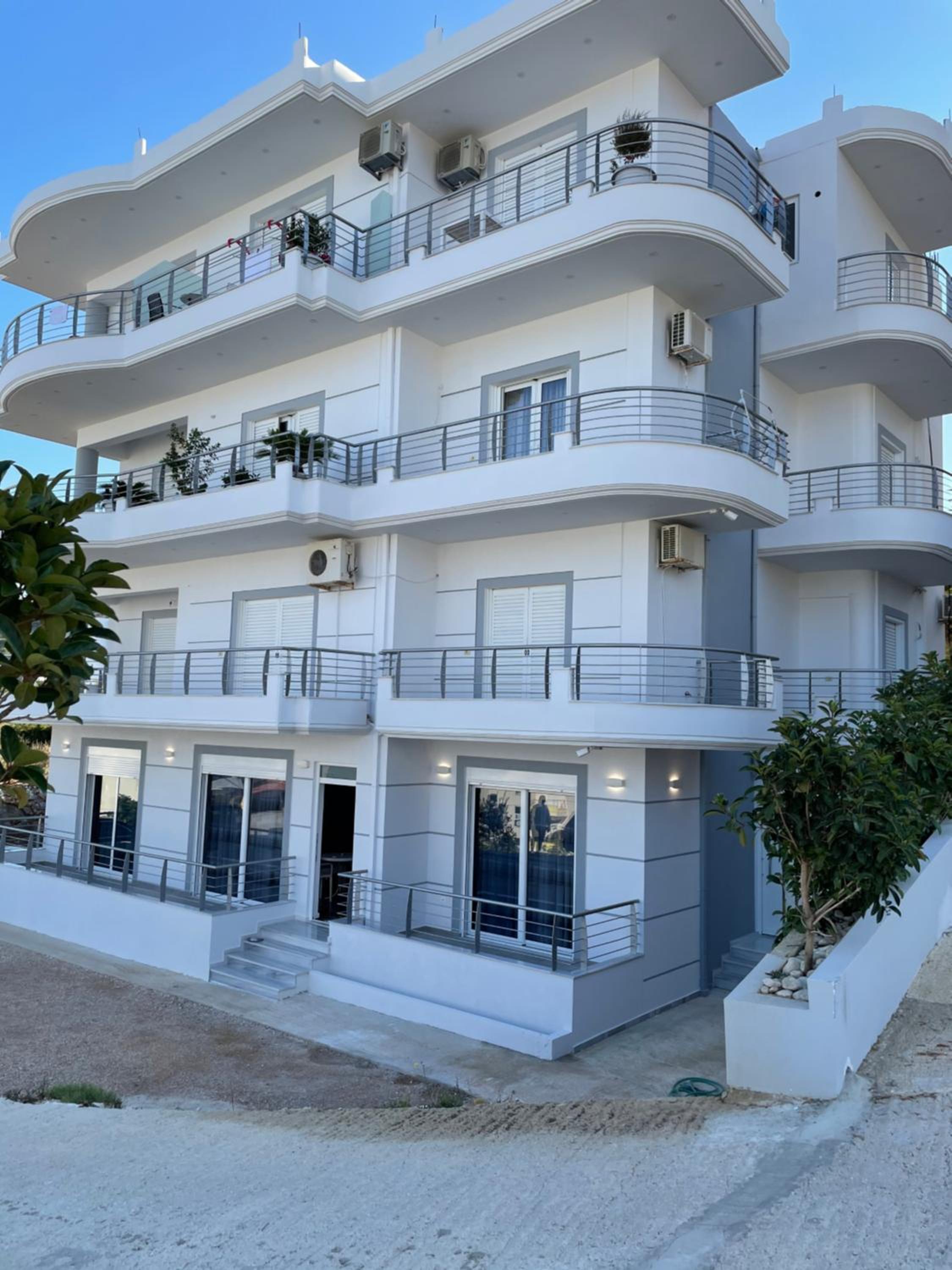 Dani's Apartments