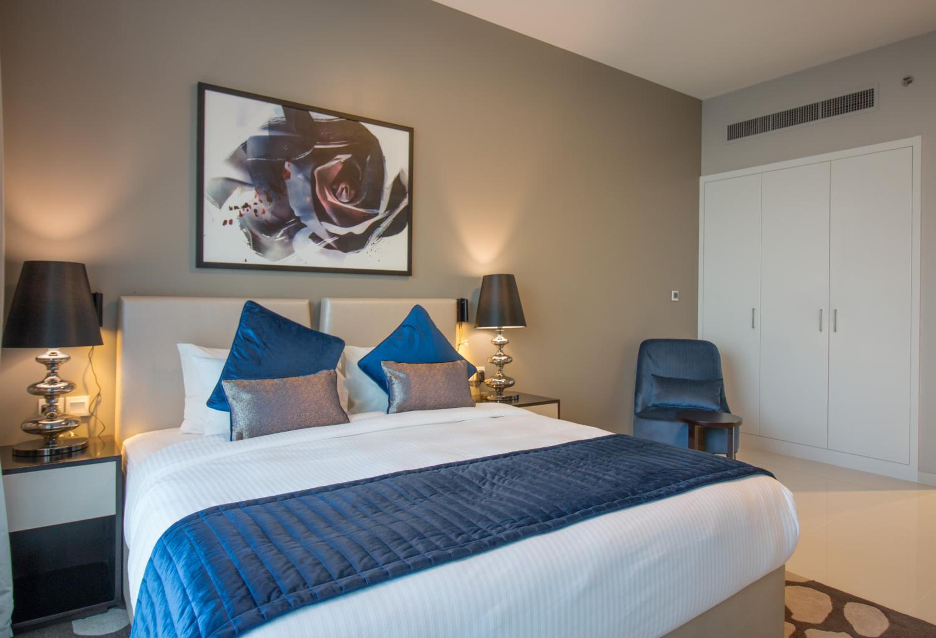 Premium Studio with Beautiful Golf Course View