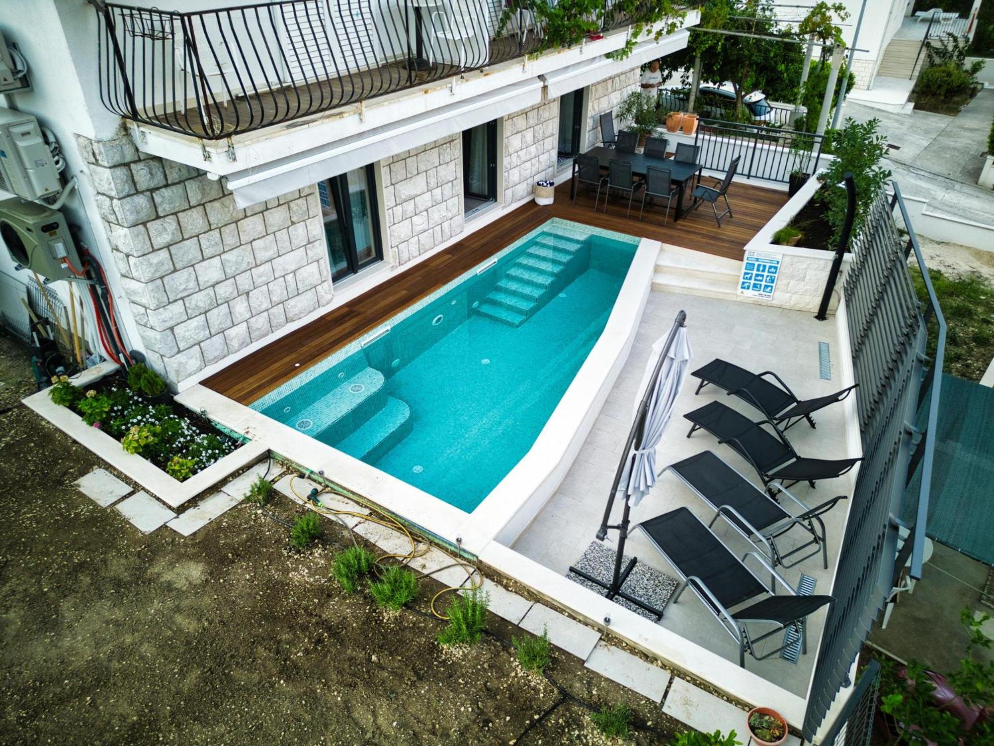 Villa Nika with private heated pool