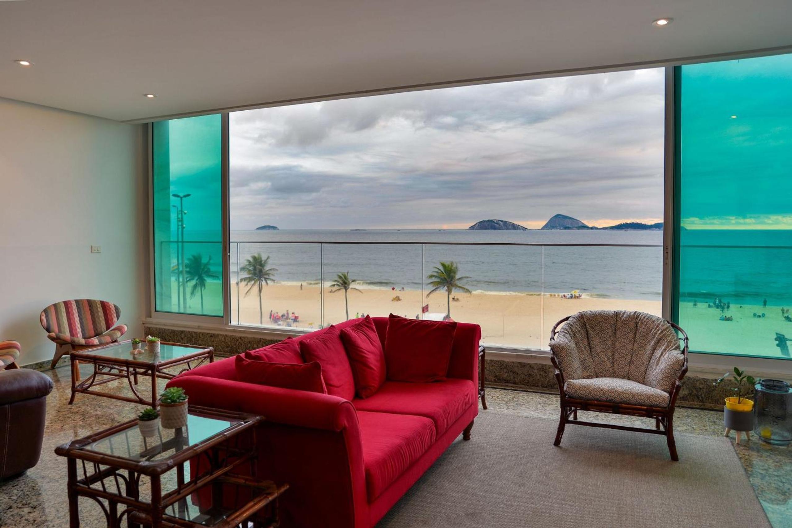 Maravilhosa Vista Mar e Muito Conforto na Glamourosa Ipanema Y1-008