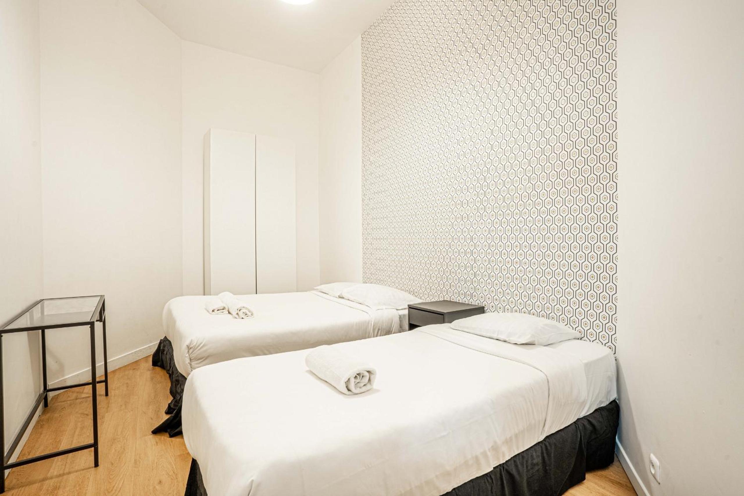 08 Design Flat Republique
