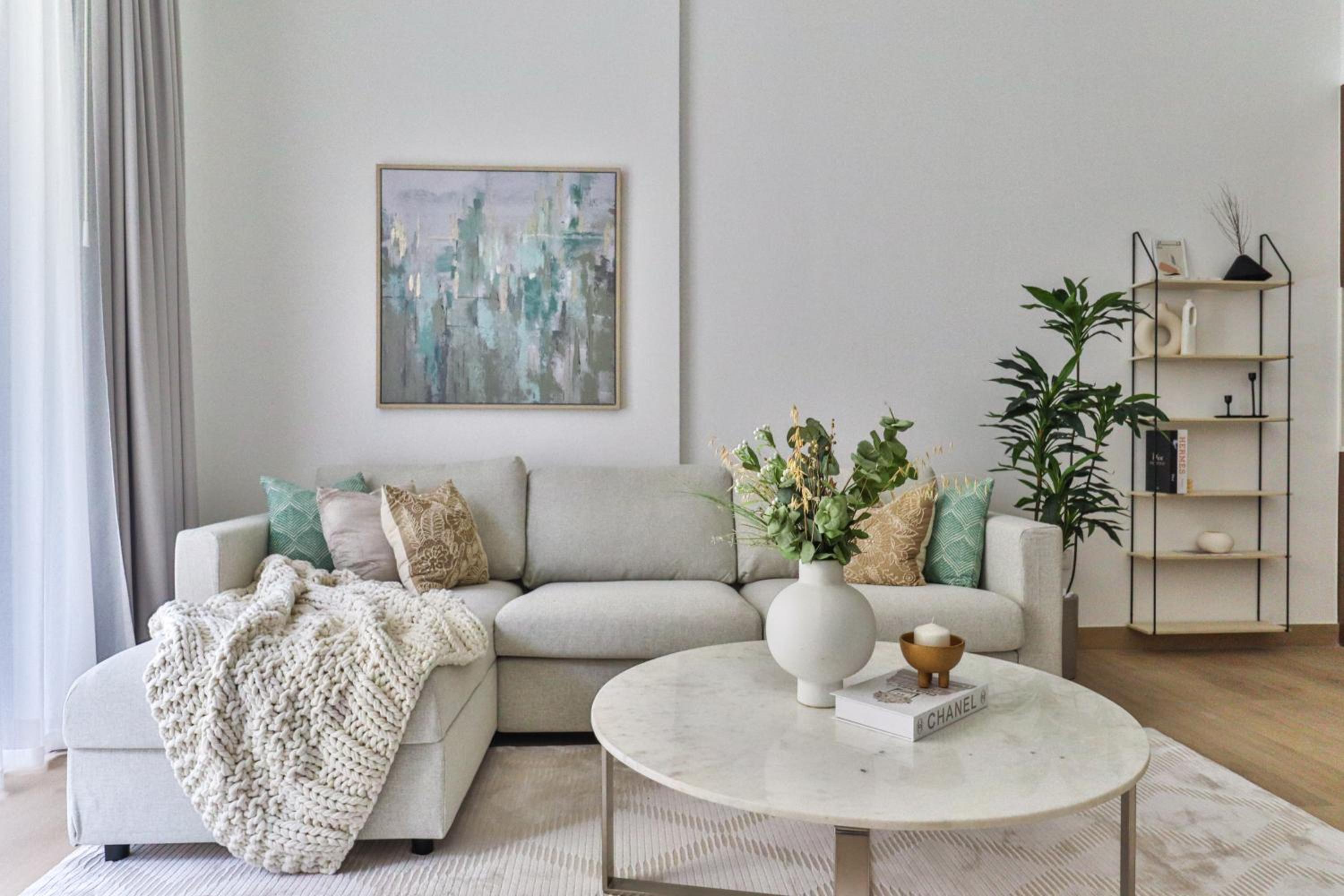HiGuests - Stylish Apt With Stunning Beach Views and Pools