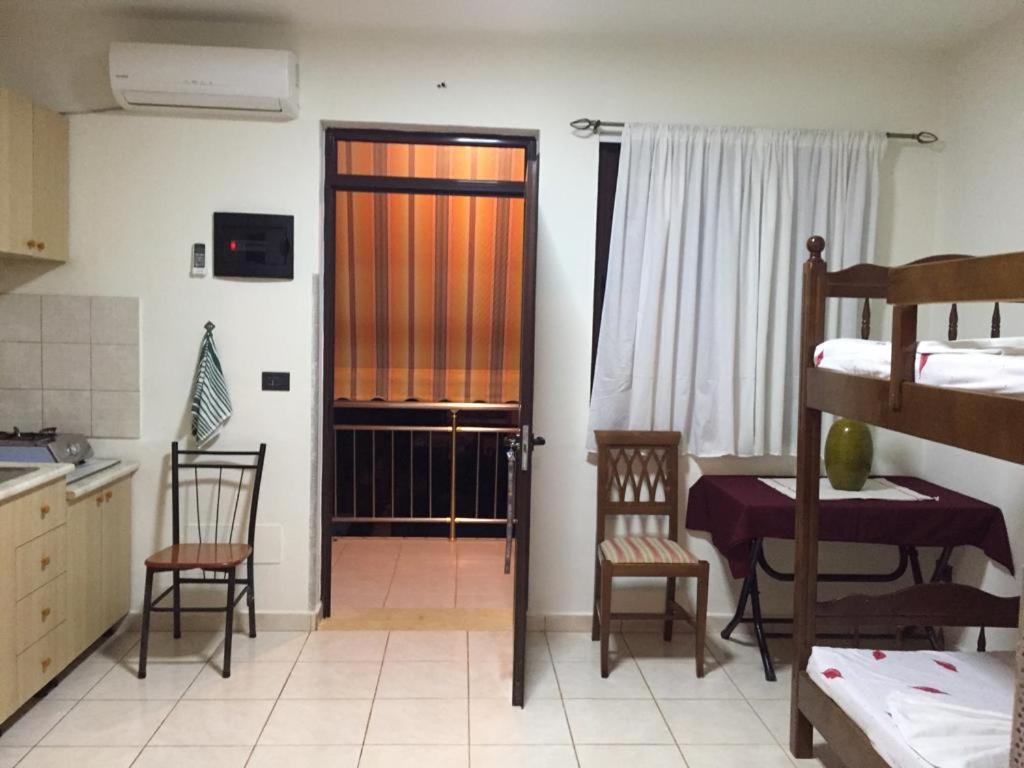 A & H Apartments Velipoje