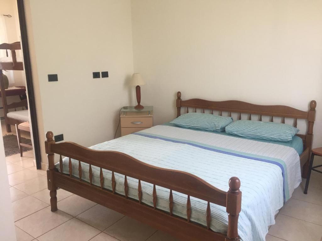 A & H Apartments Velipoje