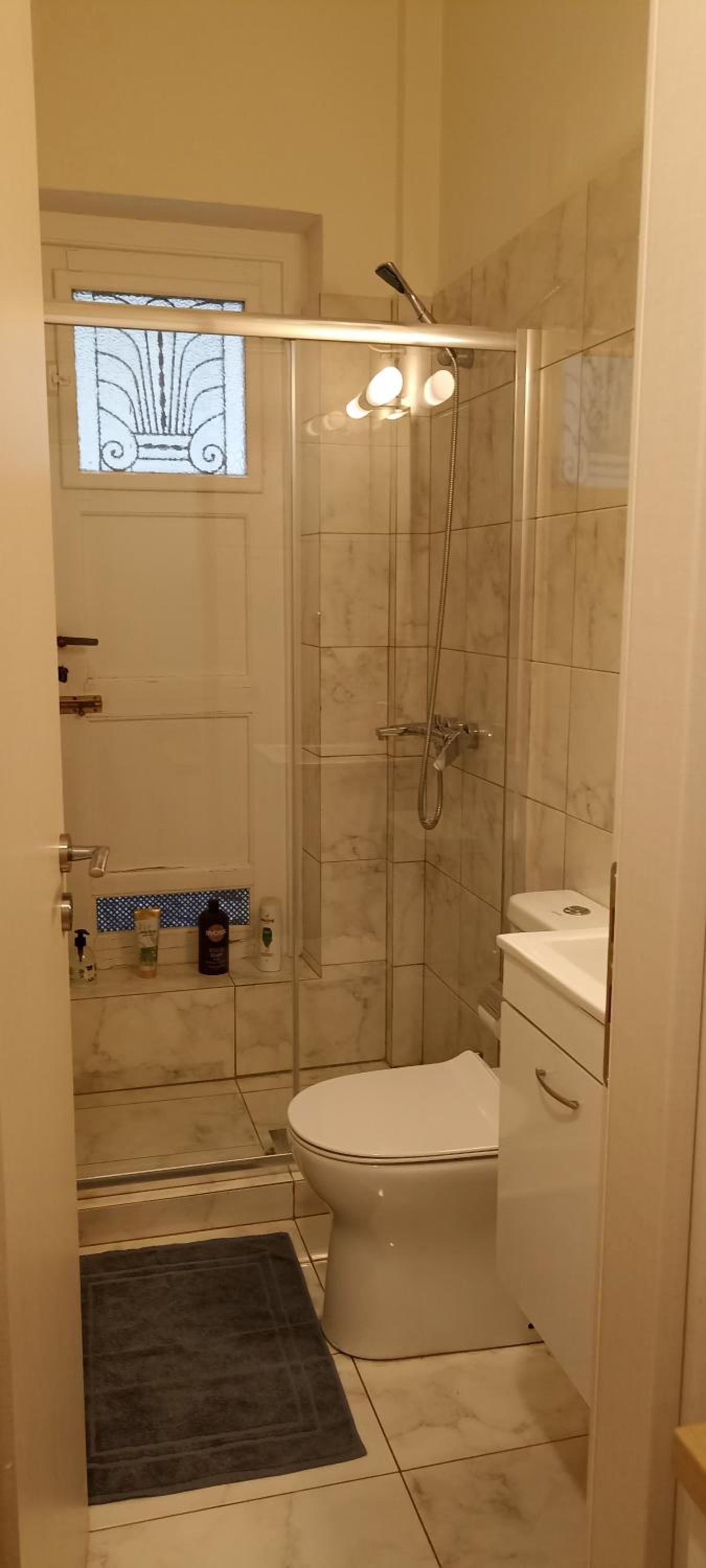Amerikis Street 1 bedroom apartment photo 5