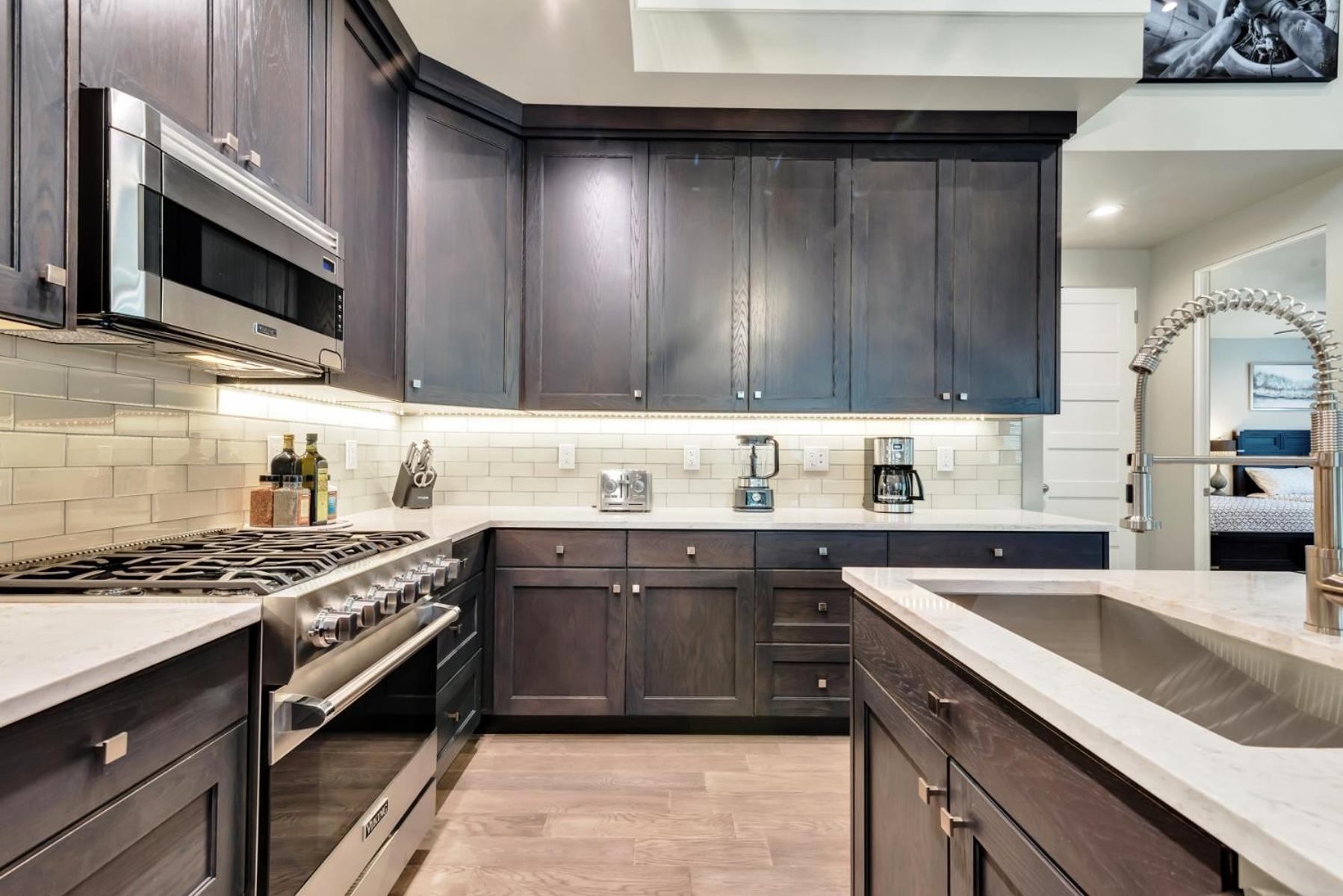 Luxury New Townhome Offers 4-Season Mountain Retreat view 3