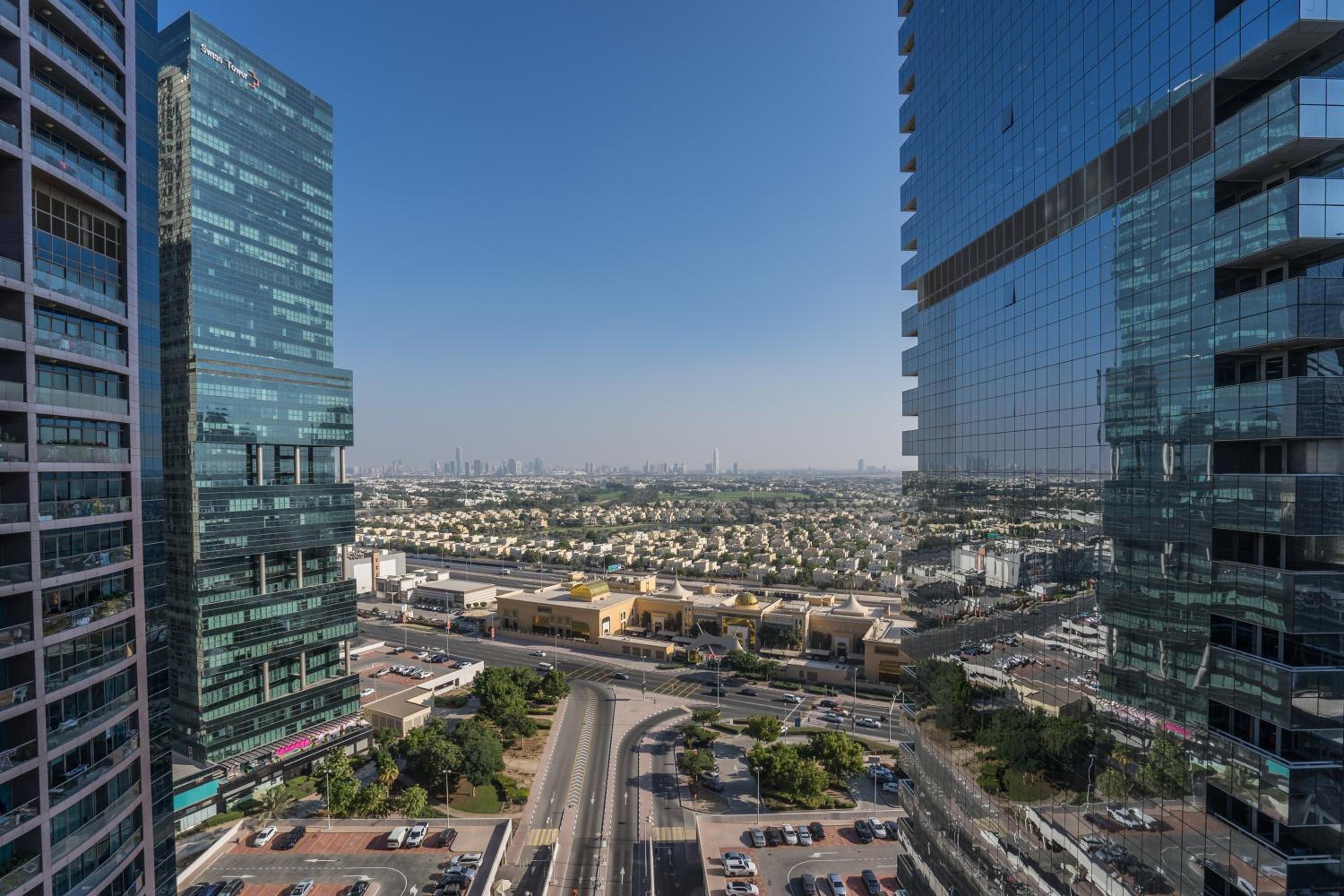 HiGuests - Spacious Apartment Close to Dubai Marina Walk