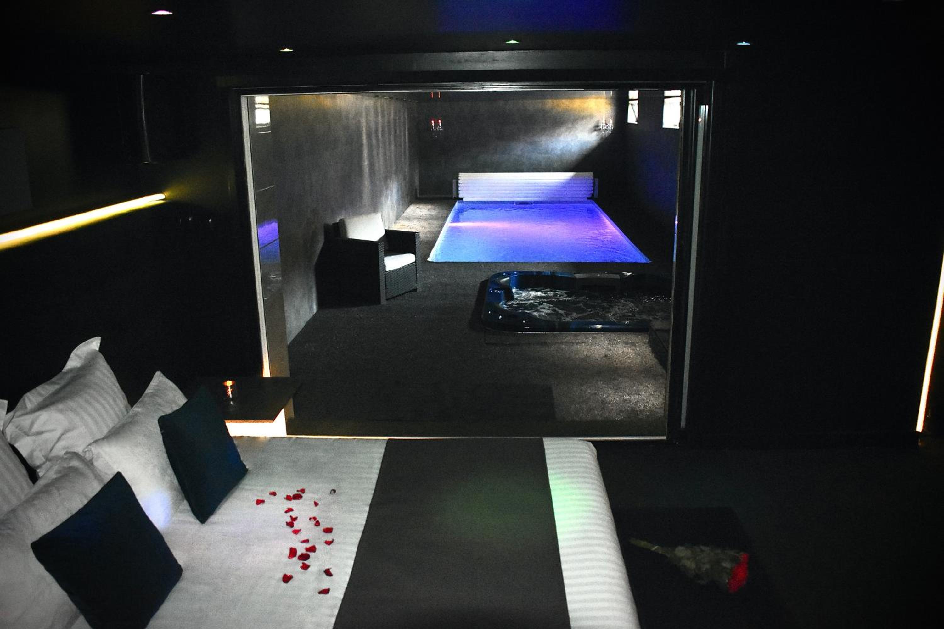 Photo 6