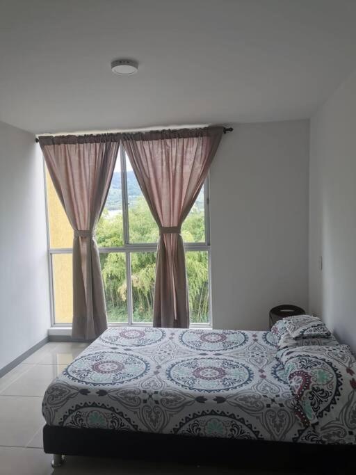 Acogedor Apartamento amoblado con hermosa vista view 5