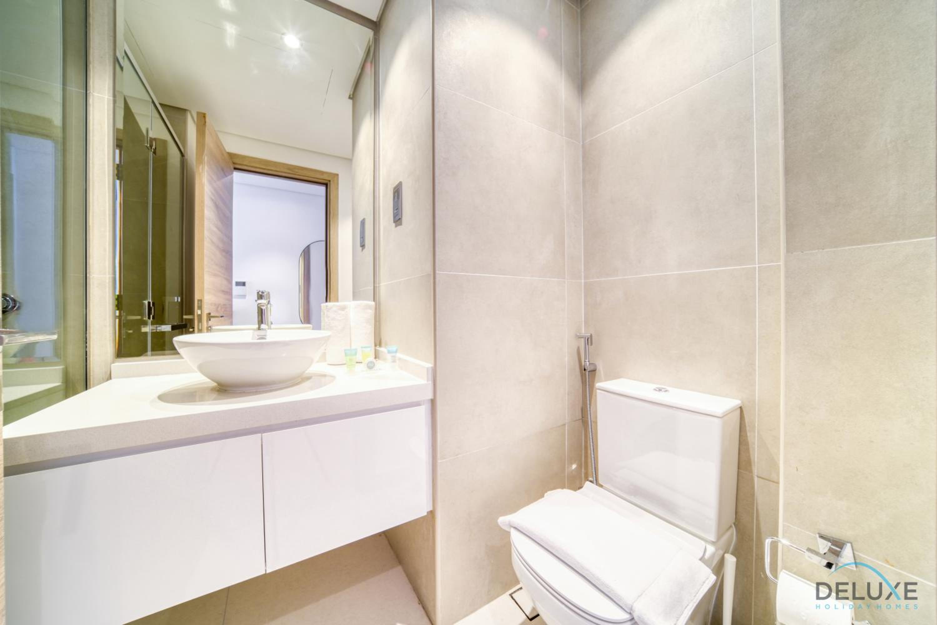 Tranquil Studio in Studio One Dubai Marina by Deluxe Holiday Homes