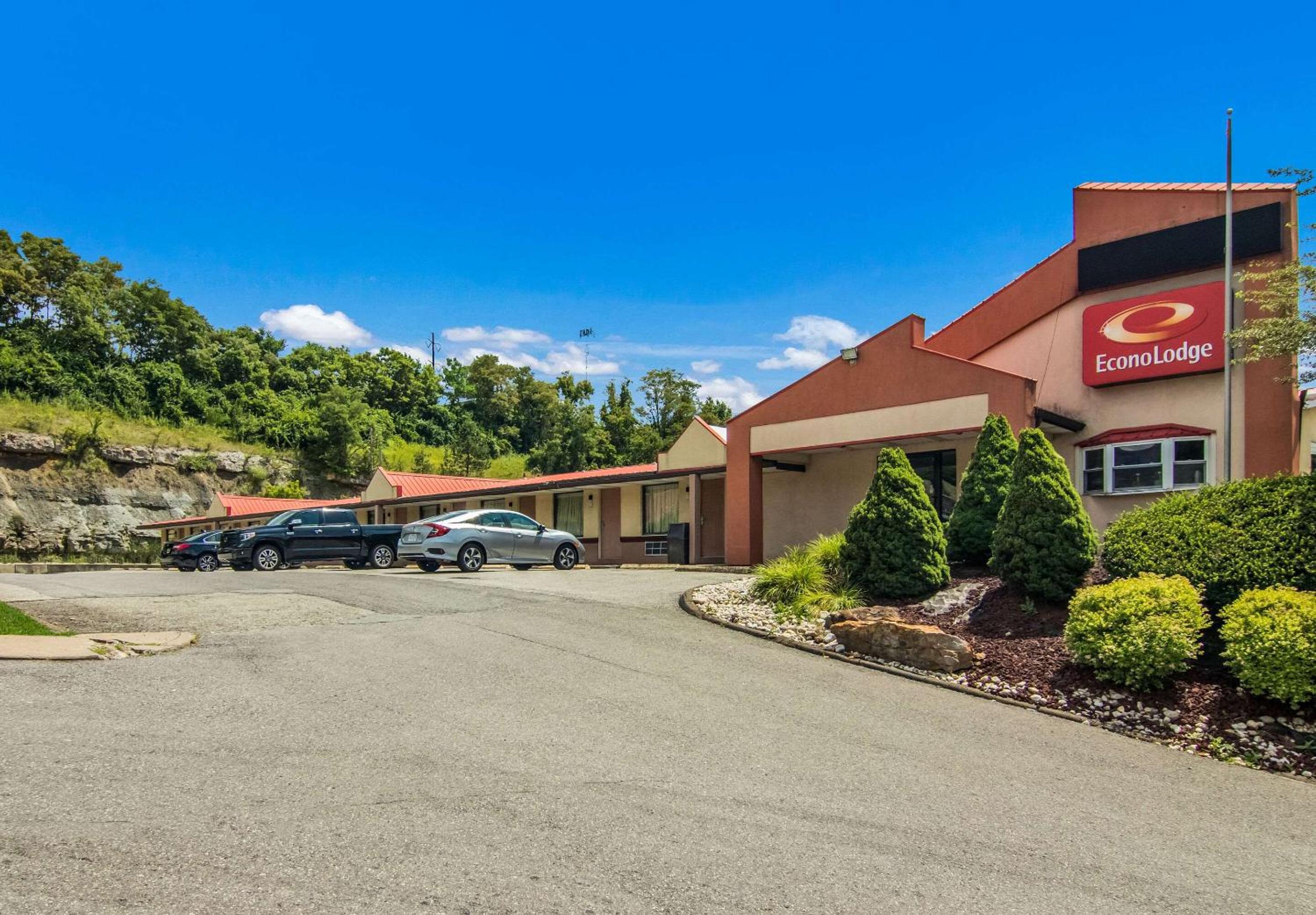 Econo Lodge Pittsburgh I-79