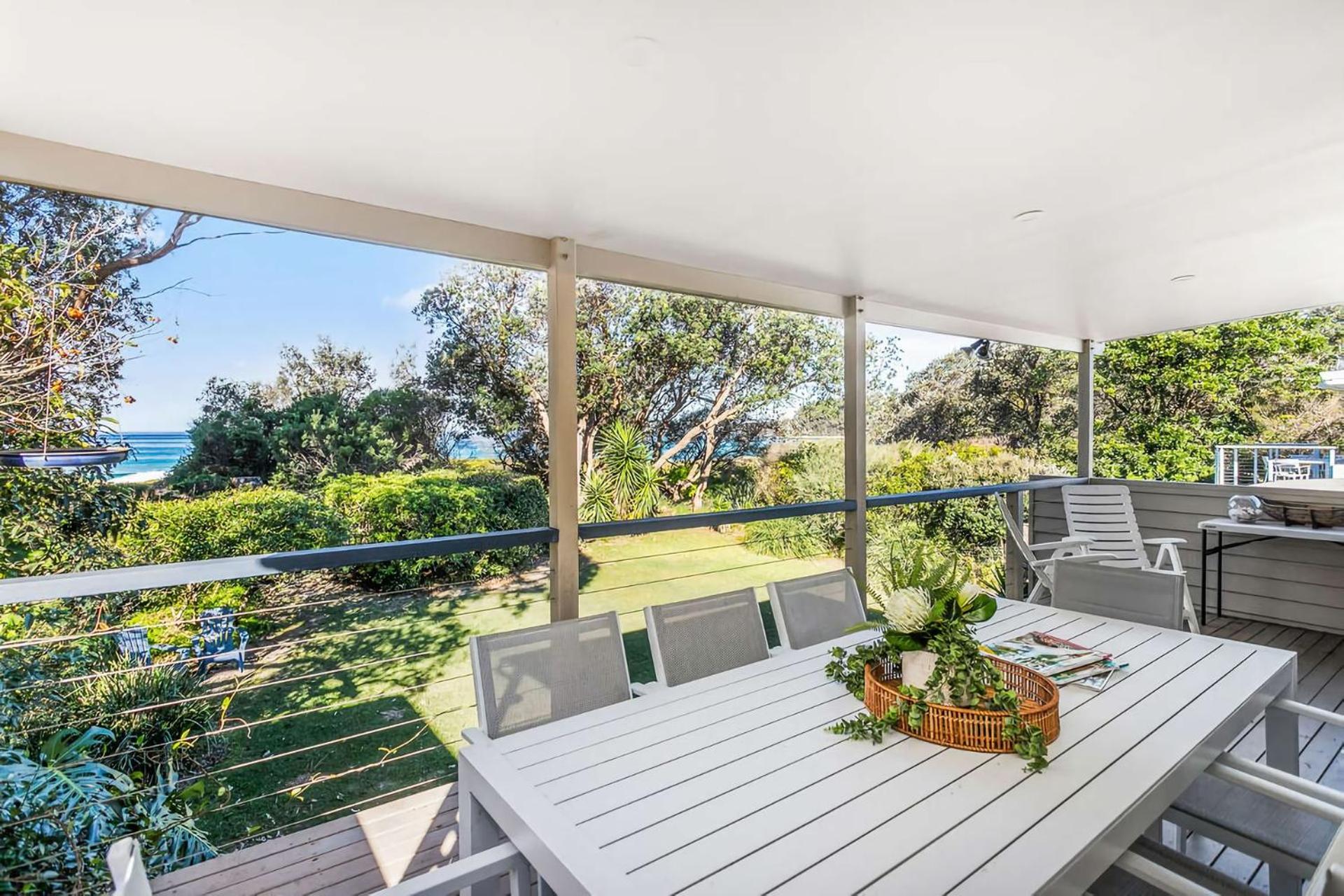 Beachfront Bliss on Mollymook Beach