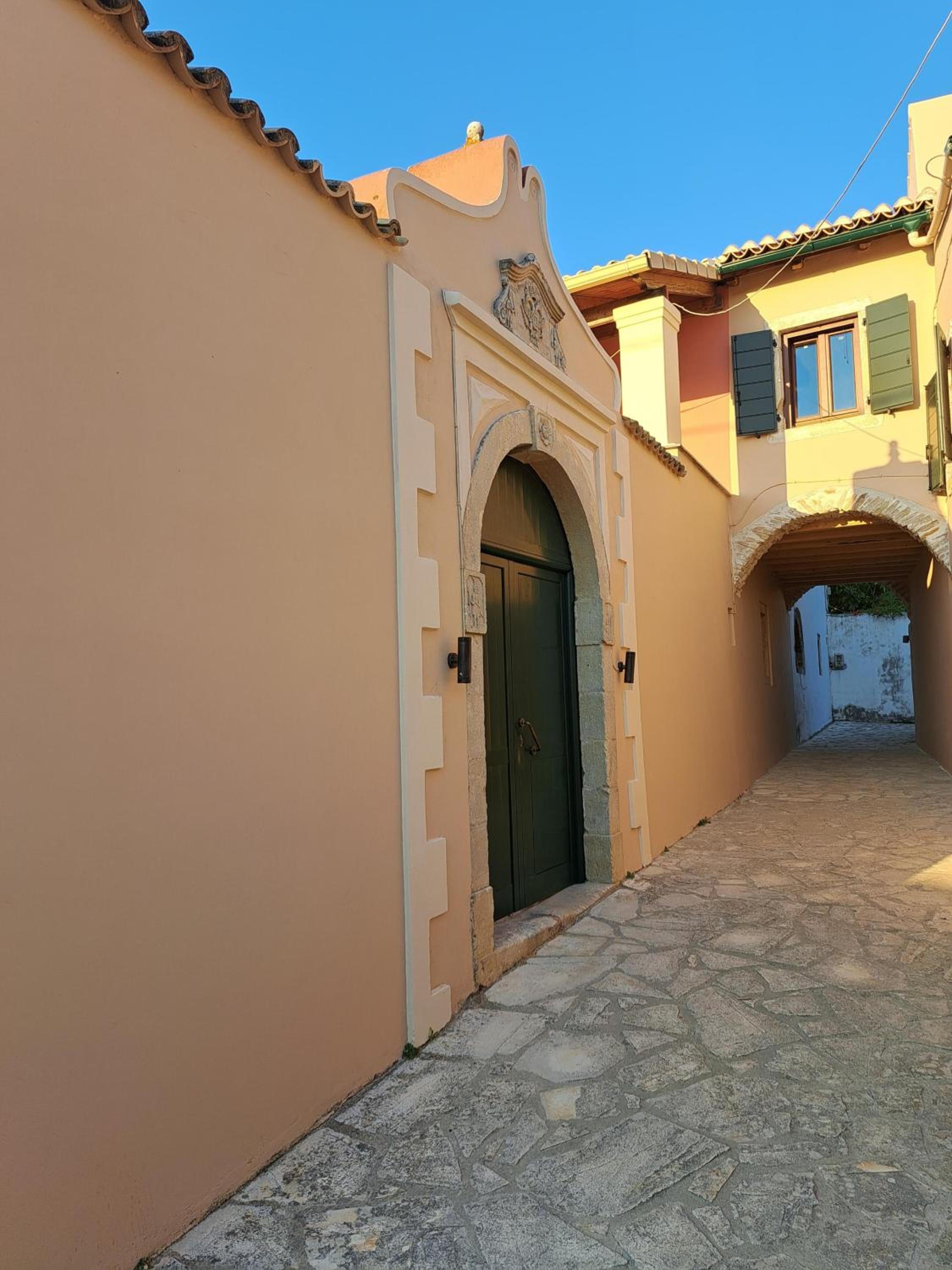 Prinilas Manor view 4