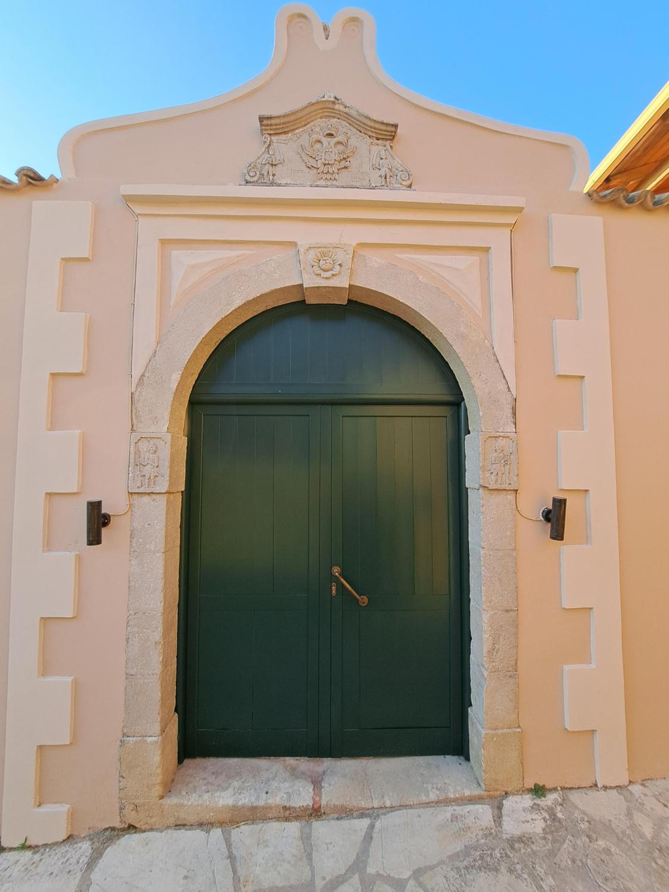Prinilas Manor view 3