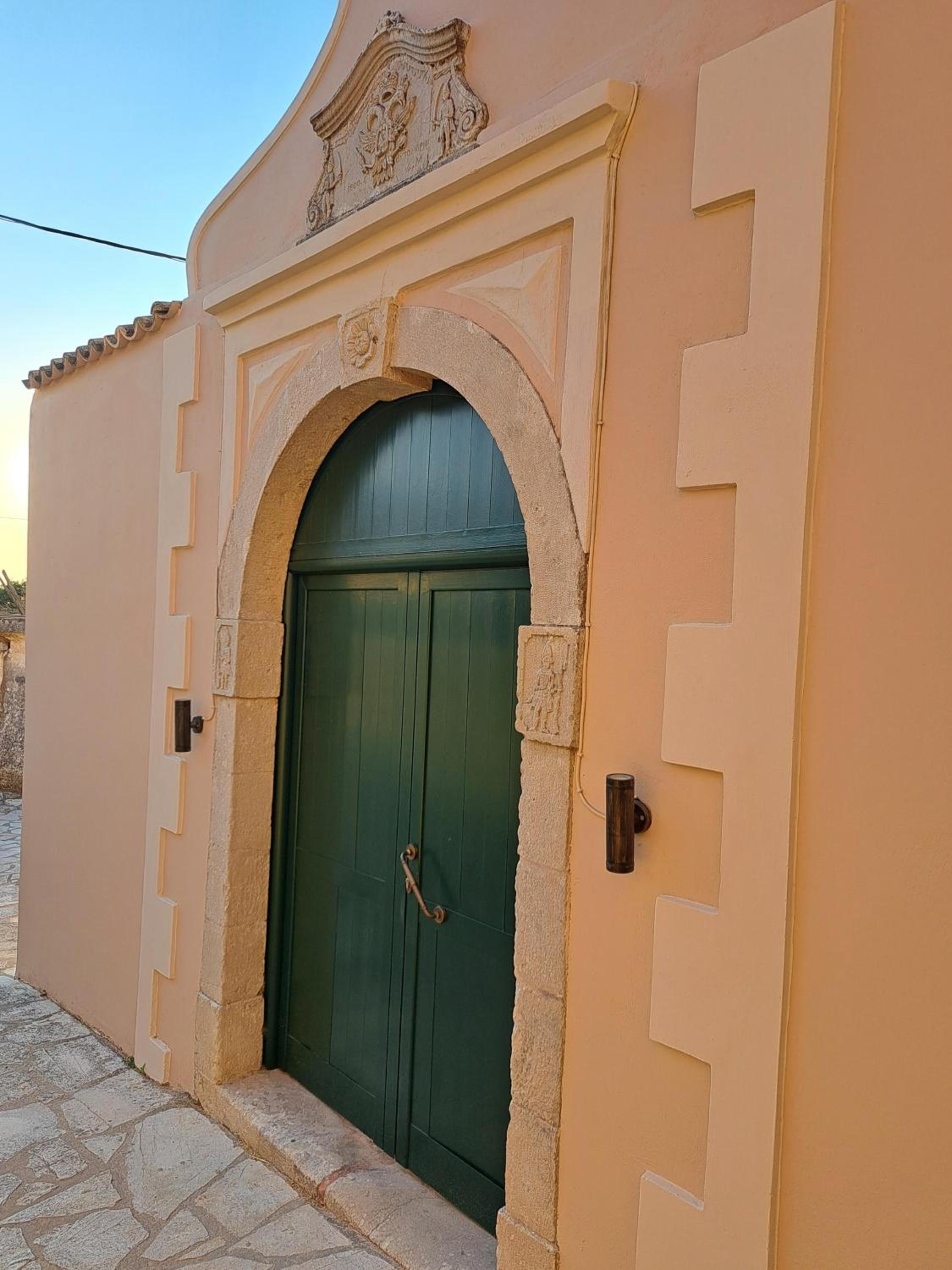Prinilas Manor view 2