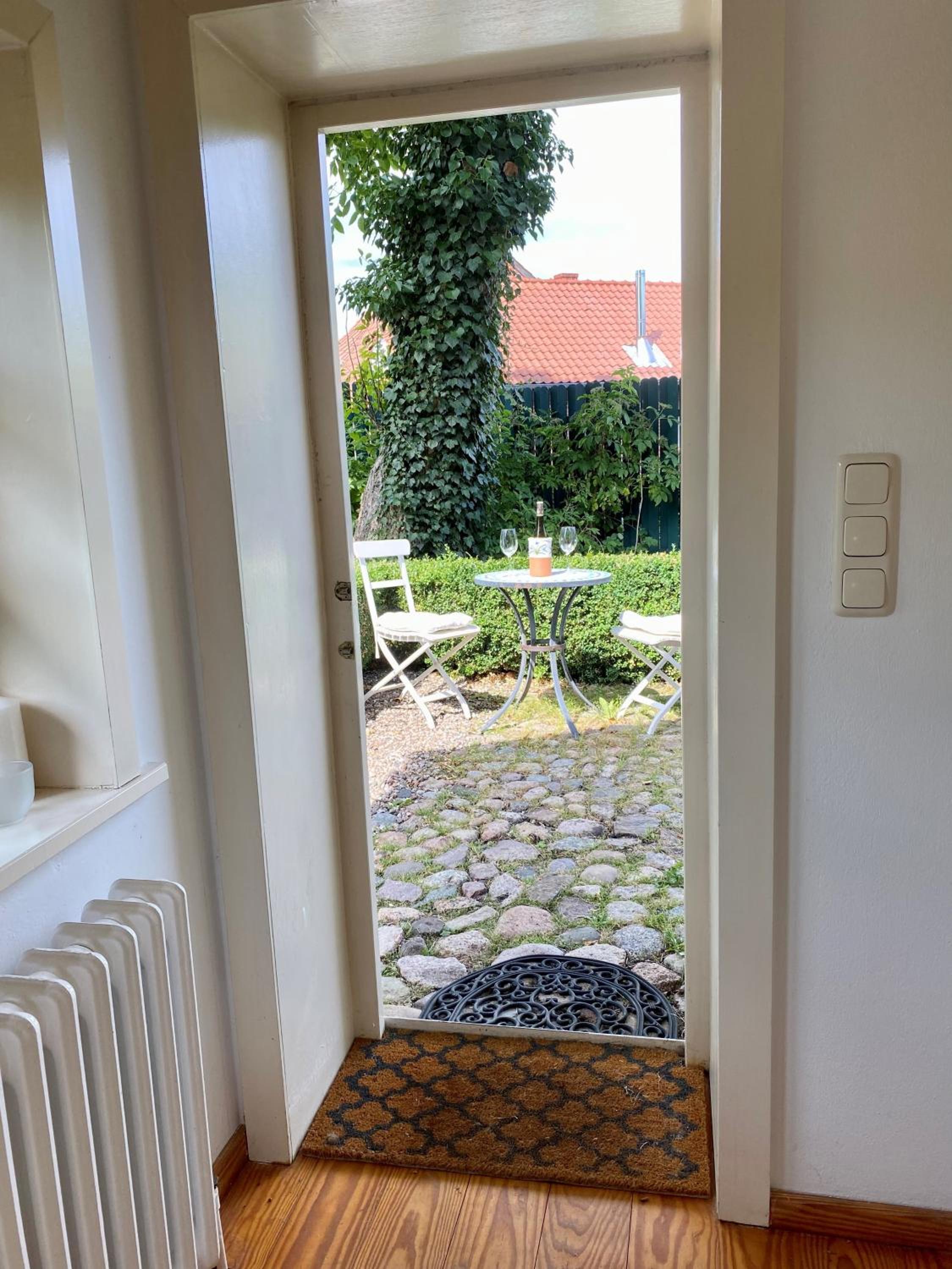 1100 - Designer-Reetdach-Kate view 3