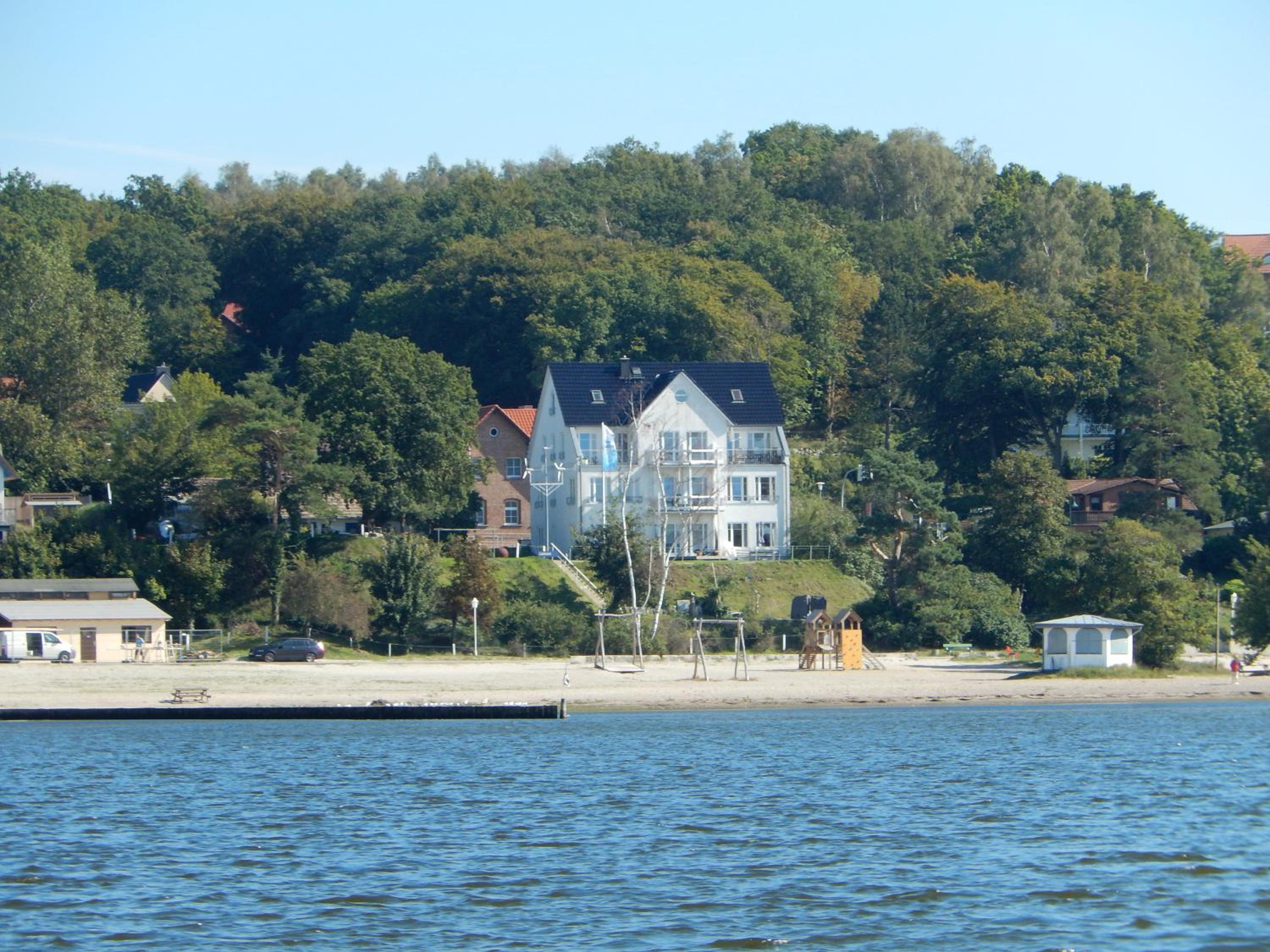 Photo 42