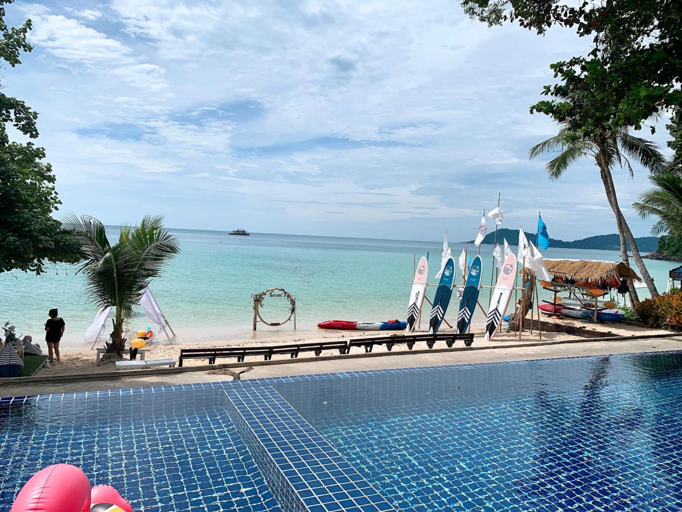 swimming pool
