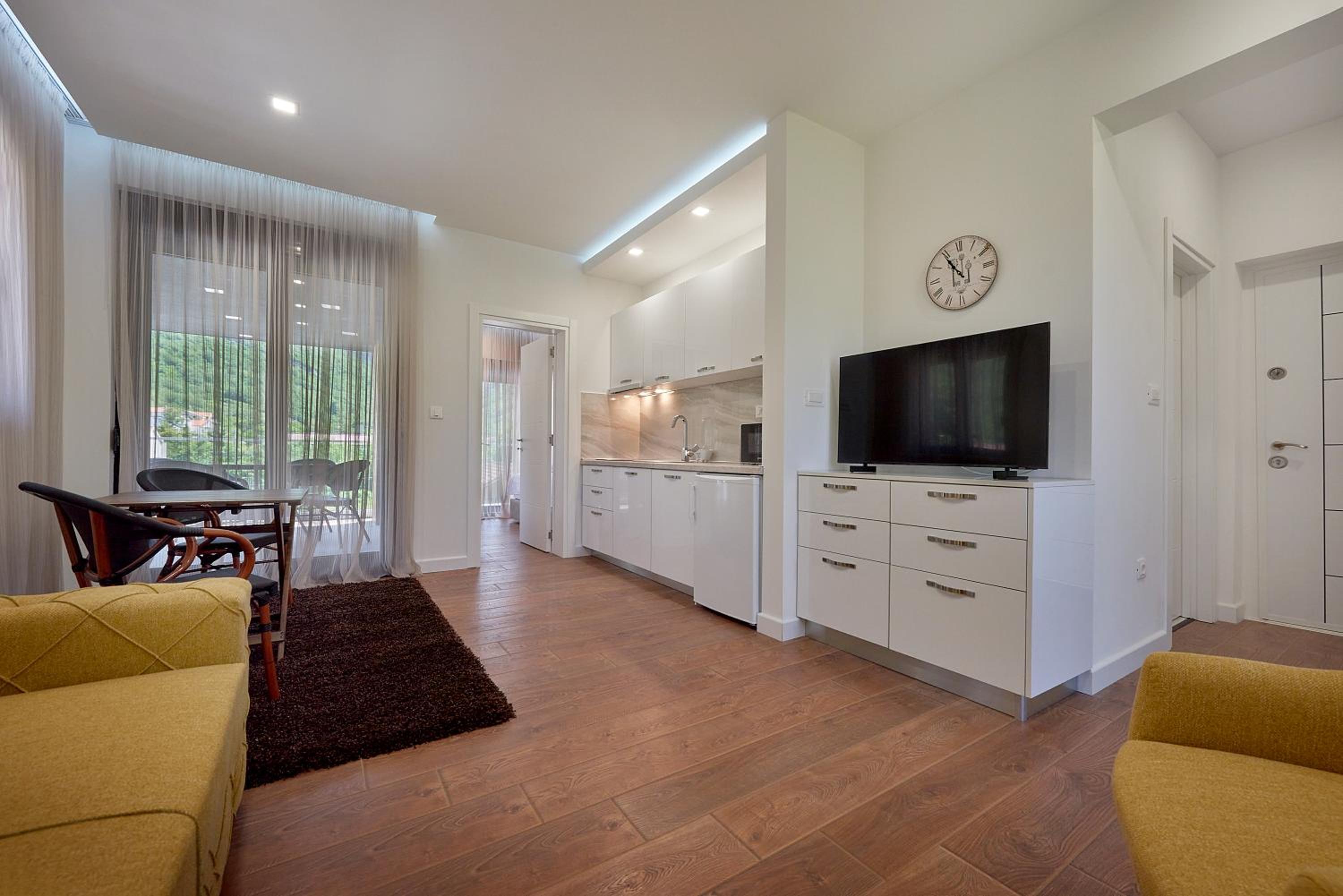 Georgiy Lux Apartments view 3