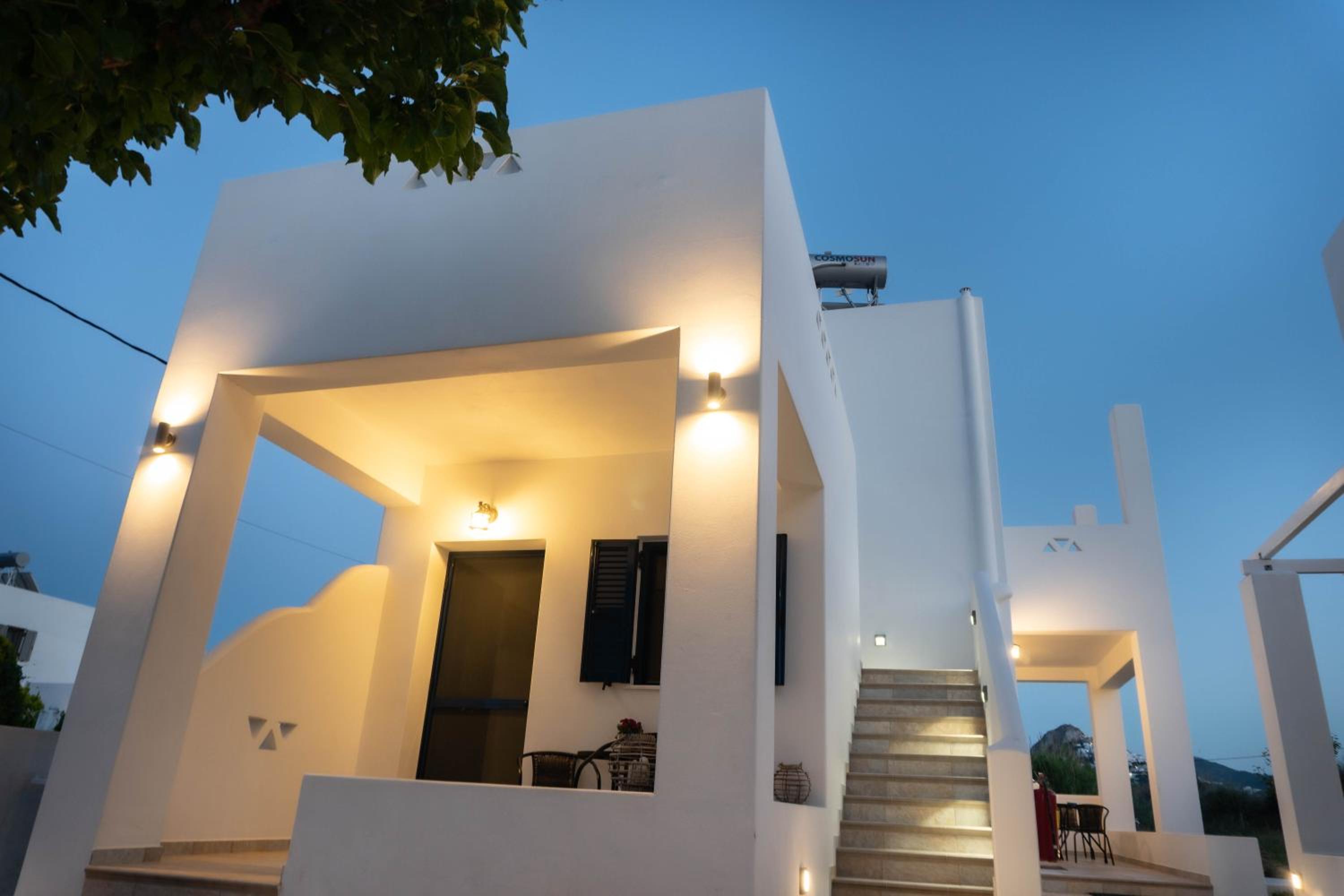 Liostasi Houses