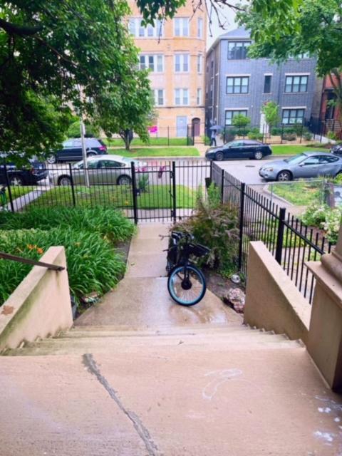 3BD/2BA in Historic Hyde Park Neighborhood w/ Parking Near University of Chicago photo 5