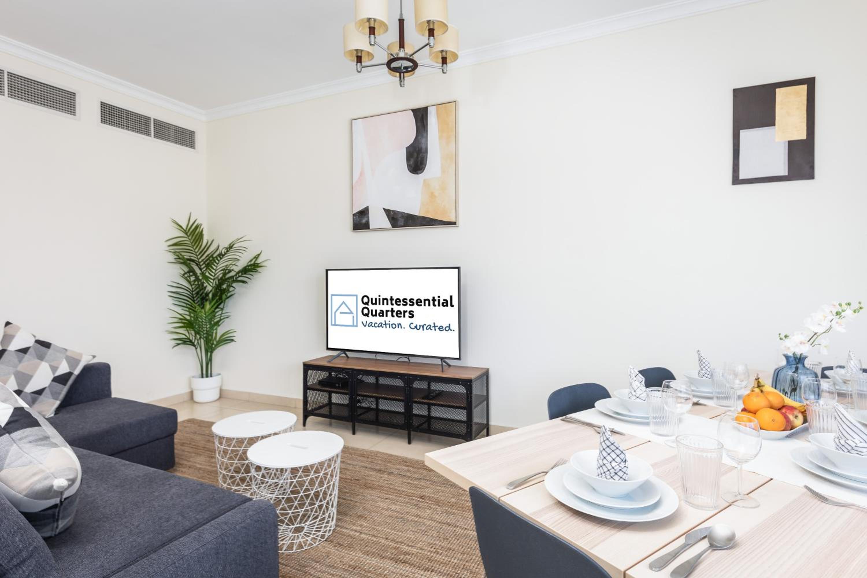 180° Sheik Zayed Road balcony views 2BR in JLT
