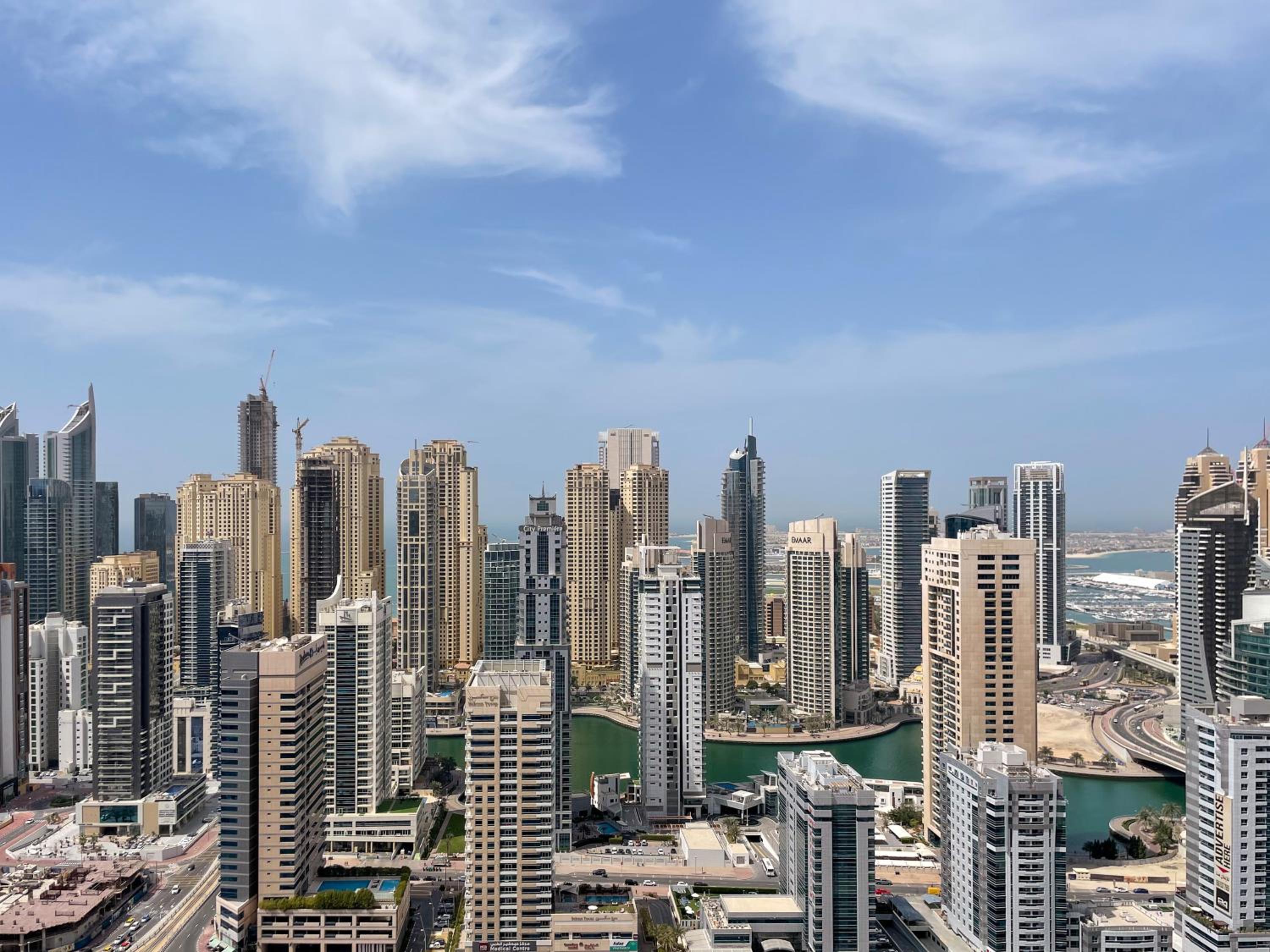 180° Sheik Zayed Road balcony views 2BR in JLT