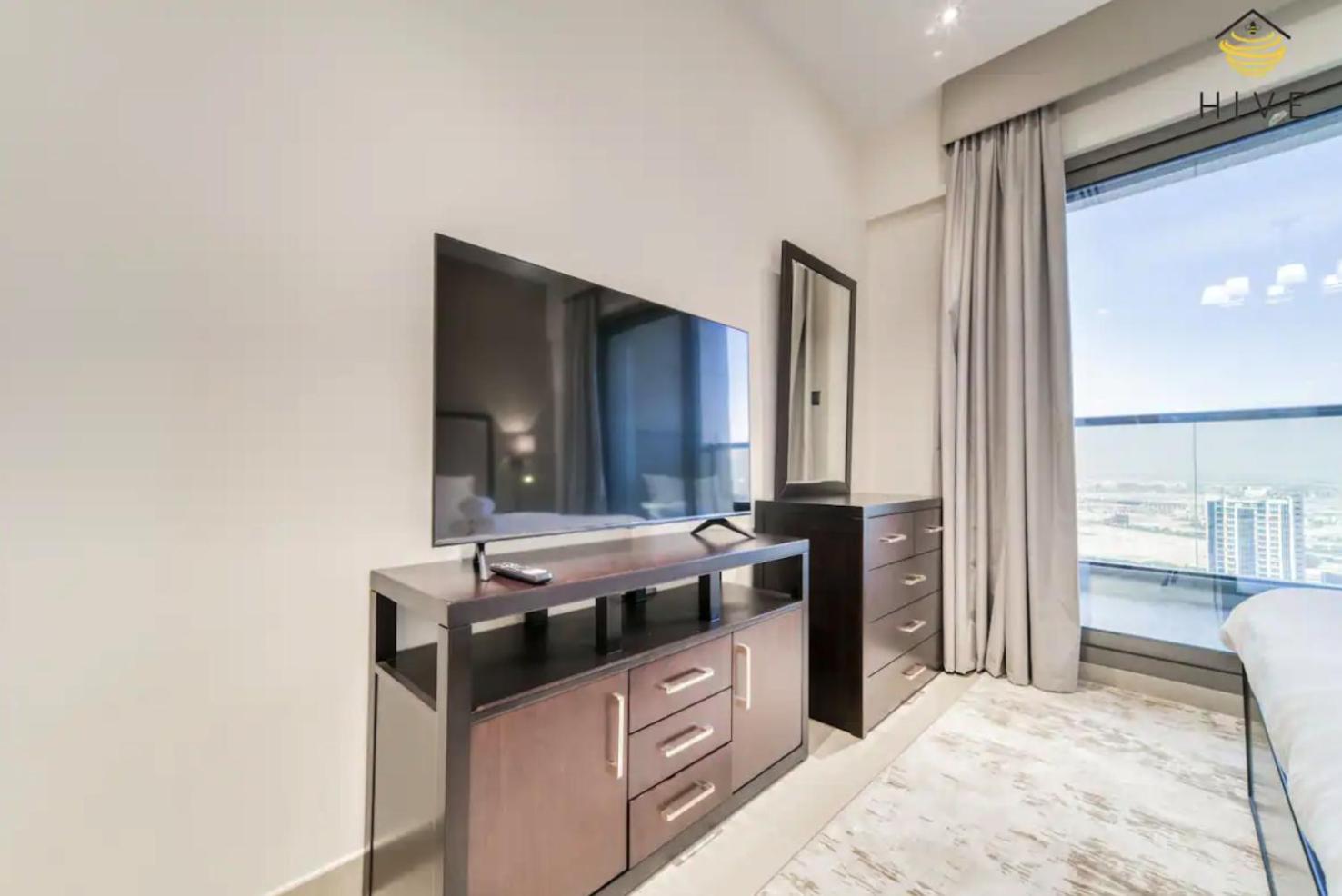 Brand New Studio with Balcony in Downtown