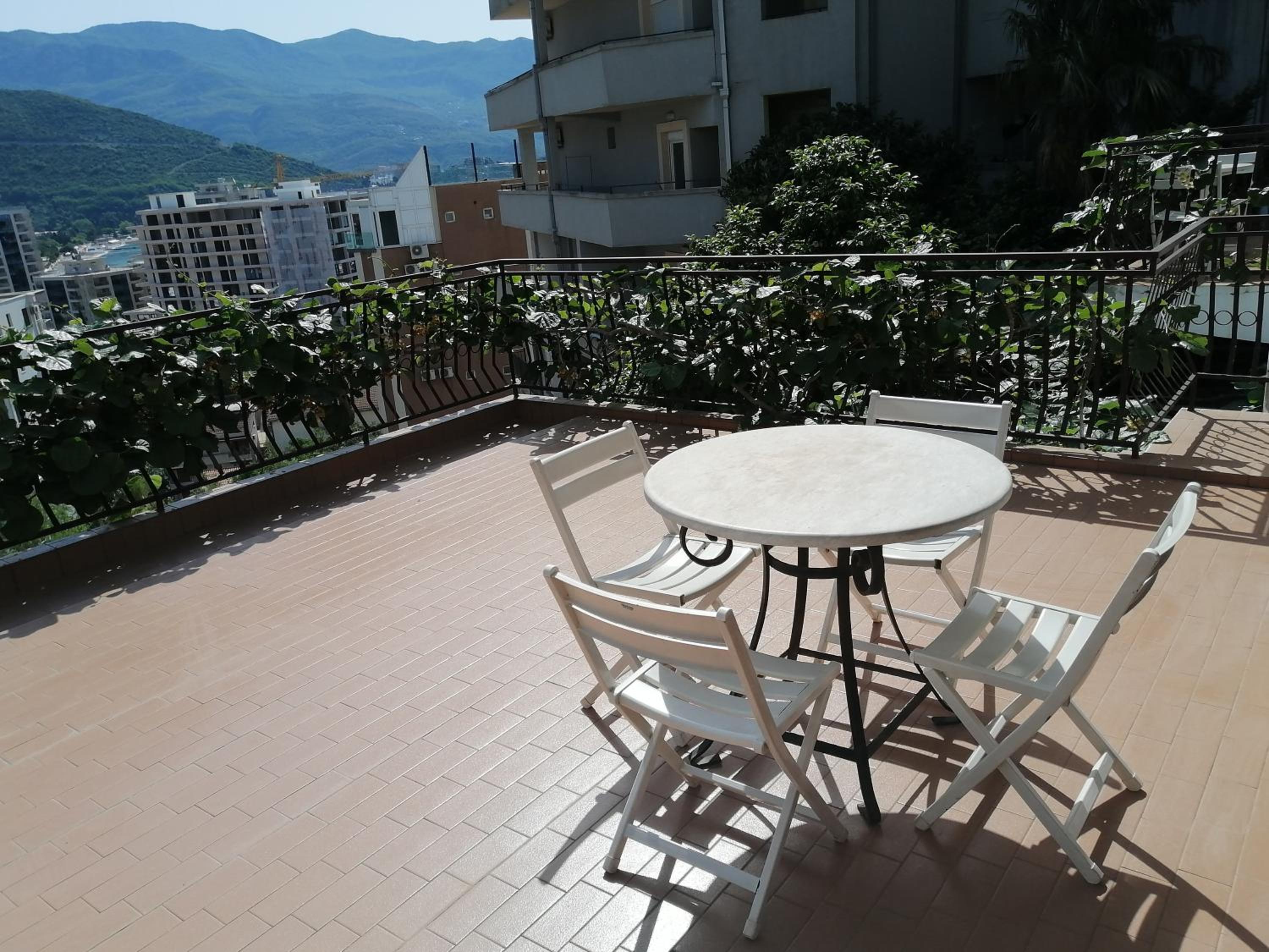 Lovely apartment with big terrace in Budva photo 2