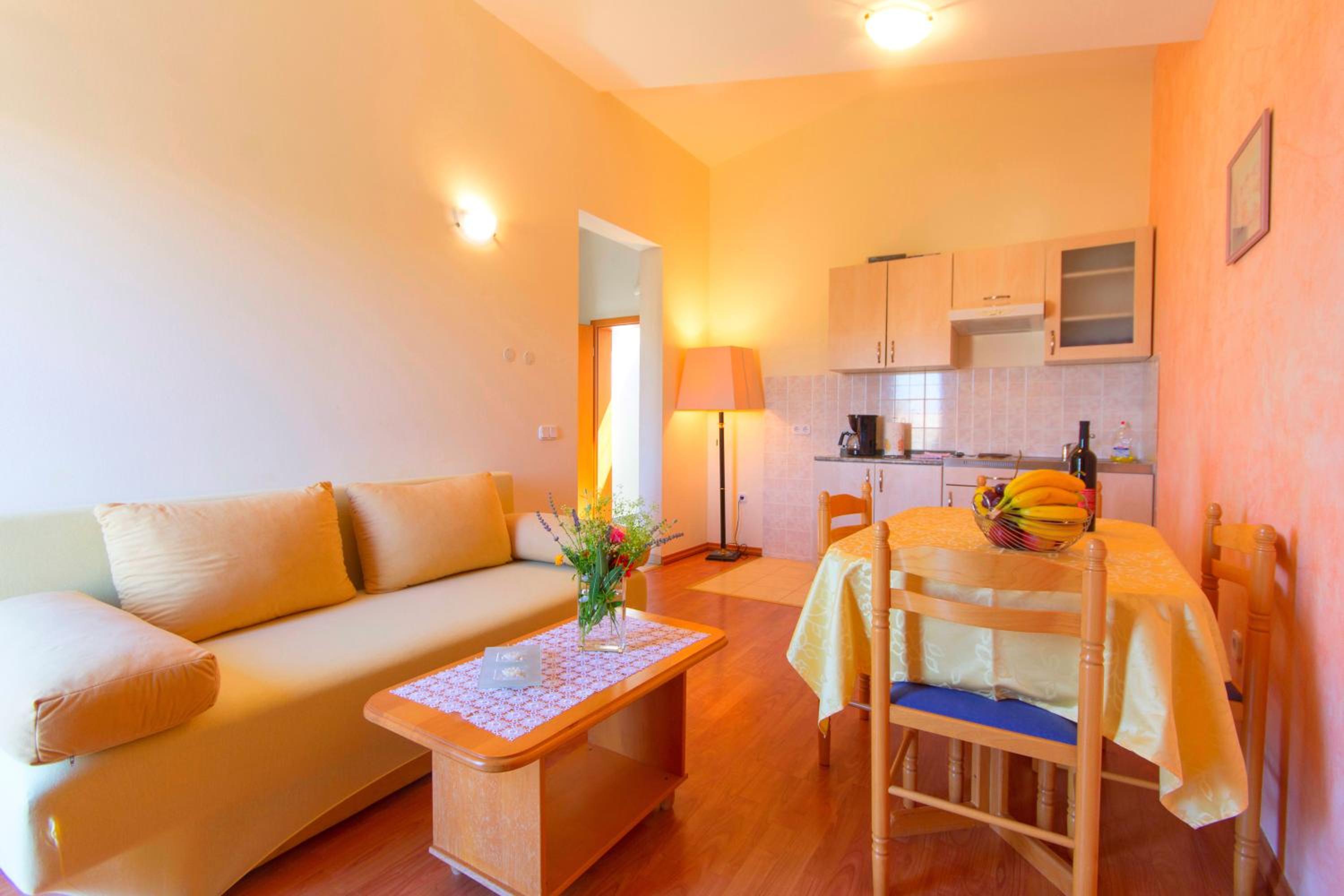 Apartments 4 Palme view 2