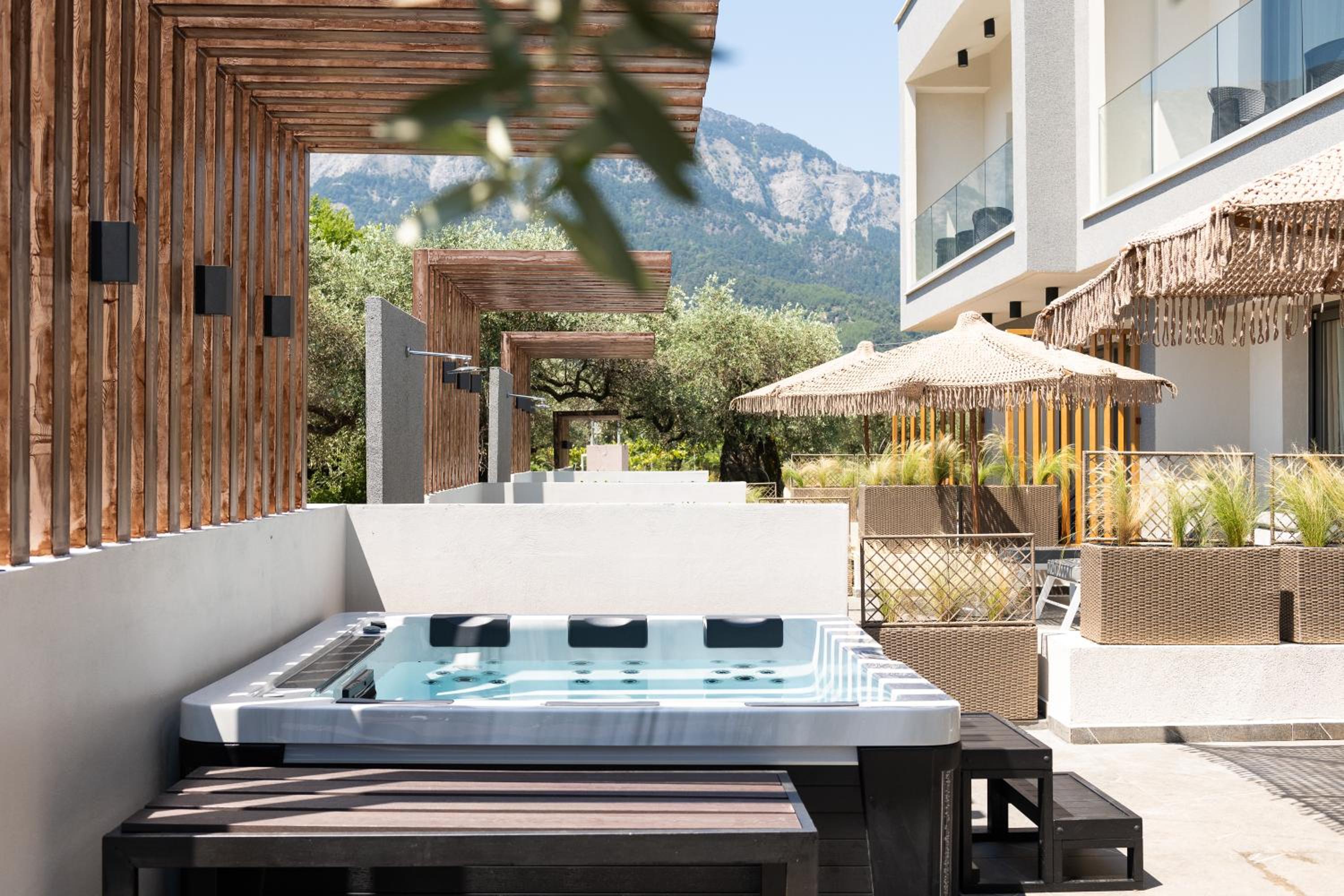 Valen Mare Suites