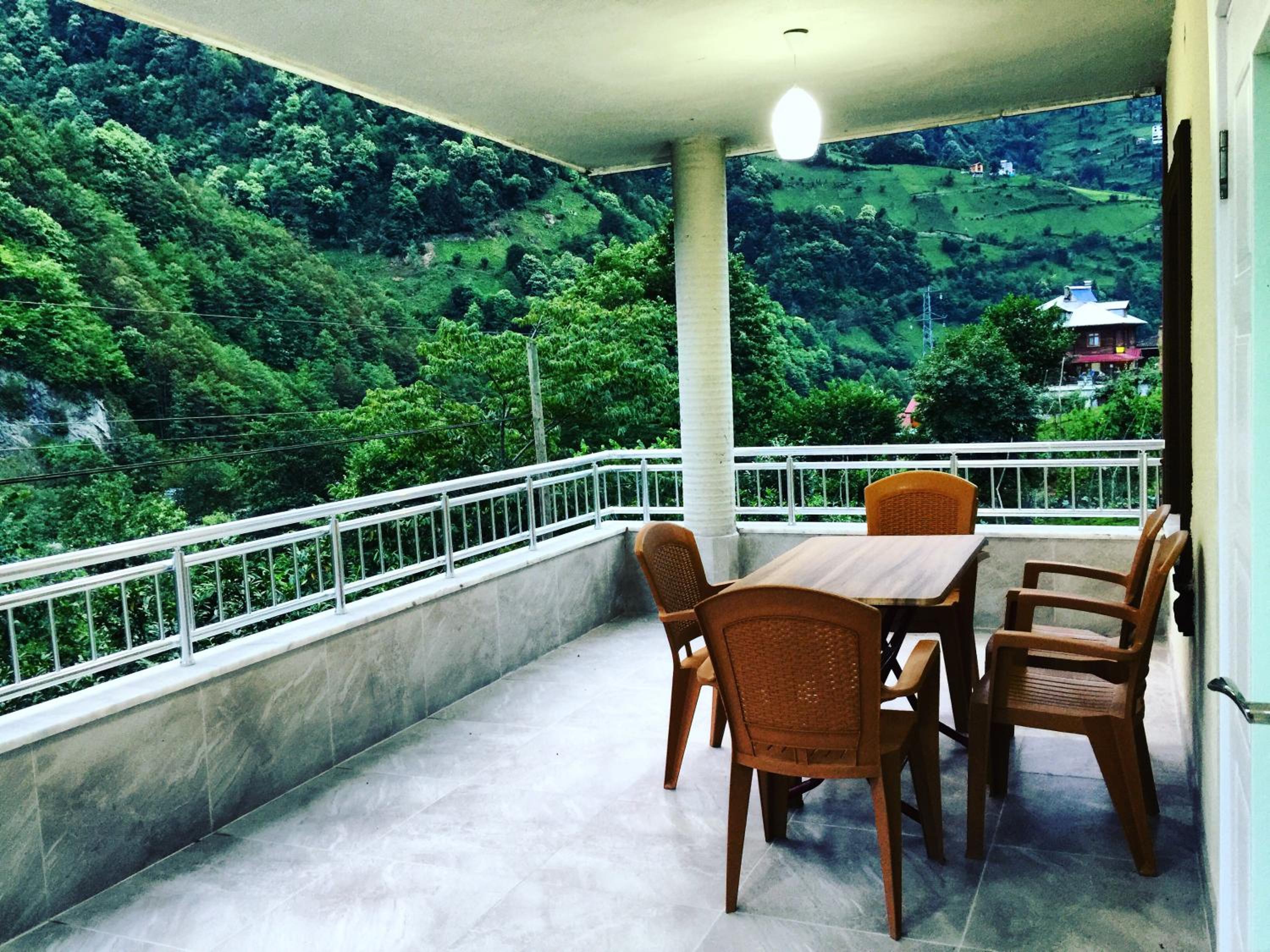 Balcony & Terrace