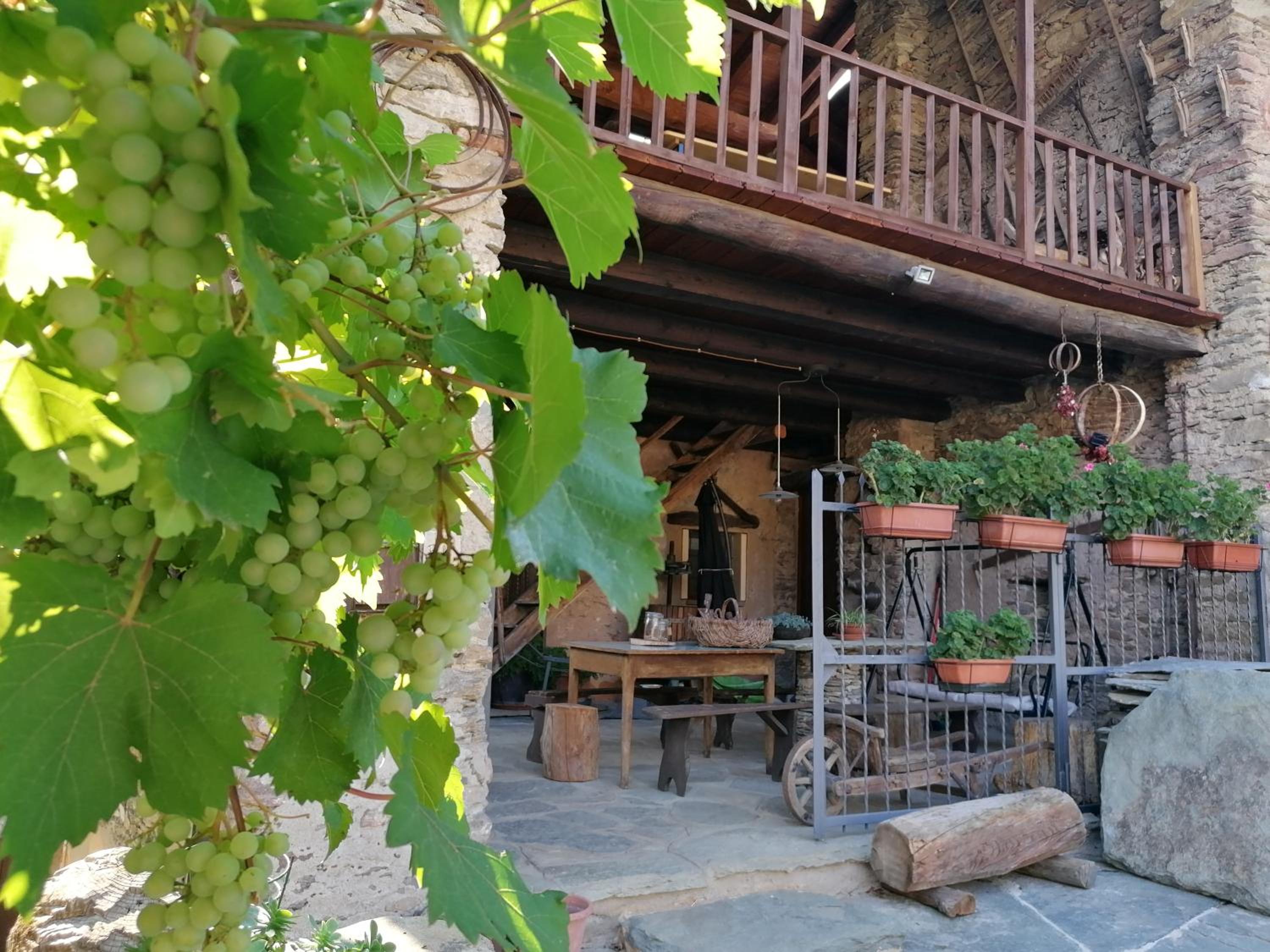 Ca' di Nobi Podio Val Maira view 2