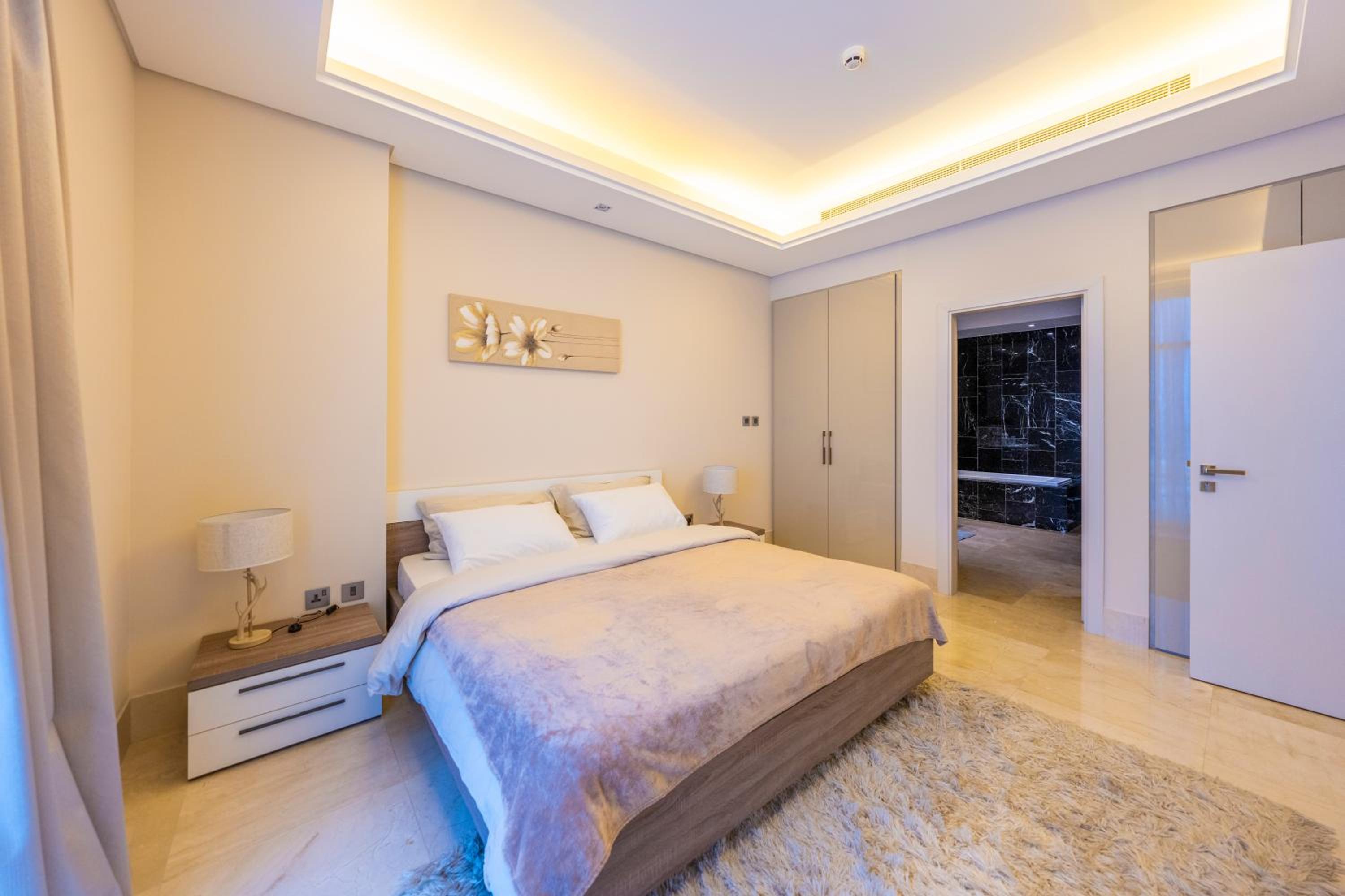 Cozy beachfront 1 bedroom apartment - The 8