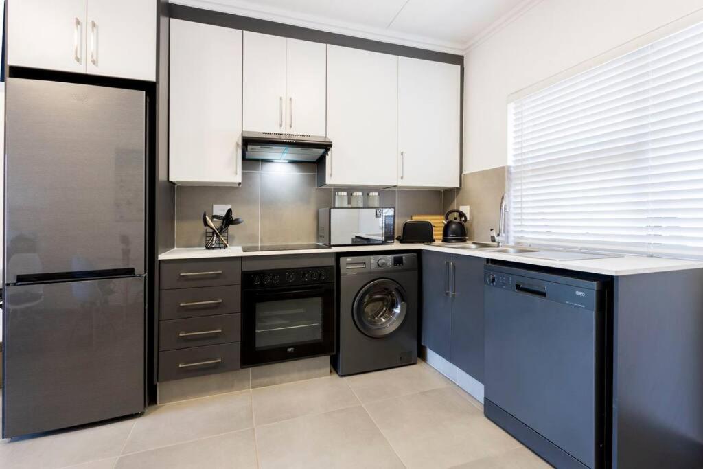 Modern Apartment in Dolphin Coast 24 with backup power