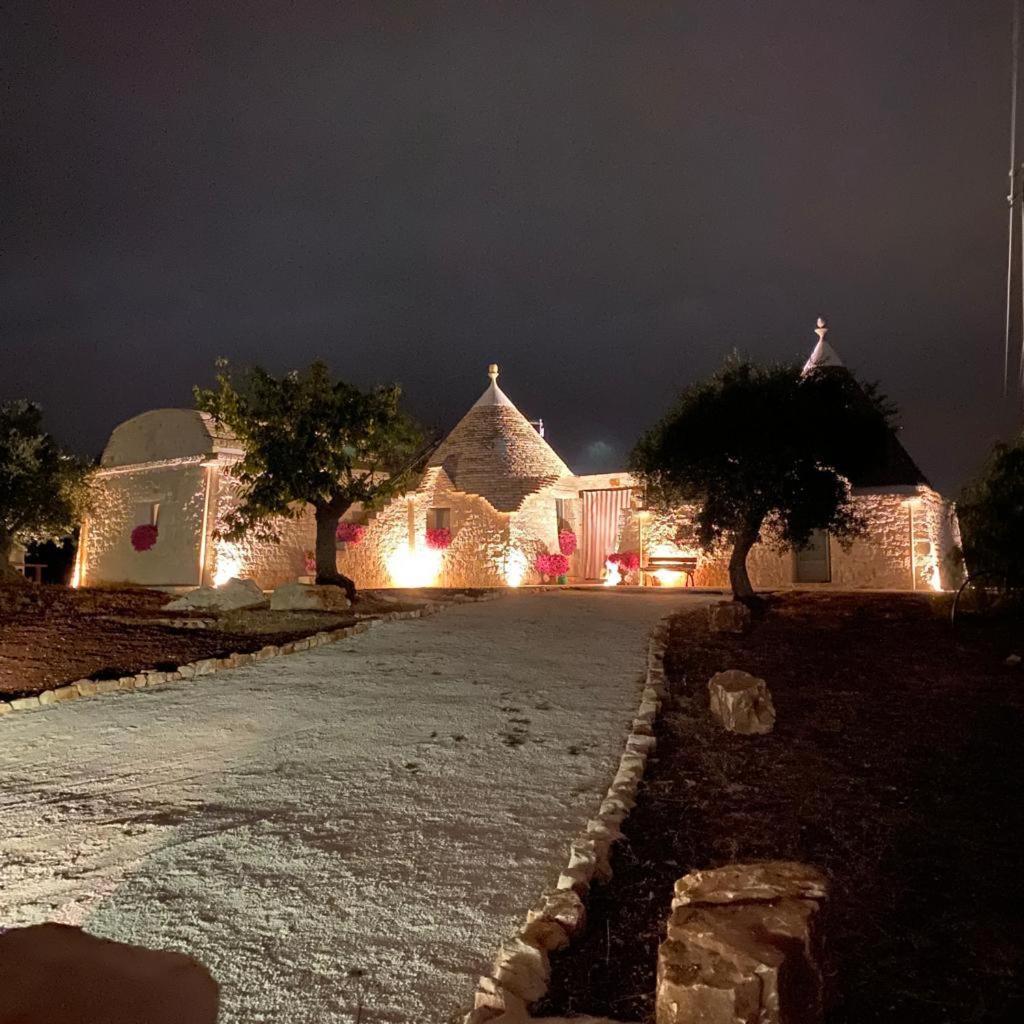 Trullo Masso Antico view 3