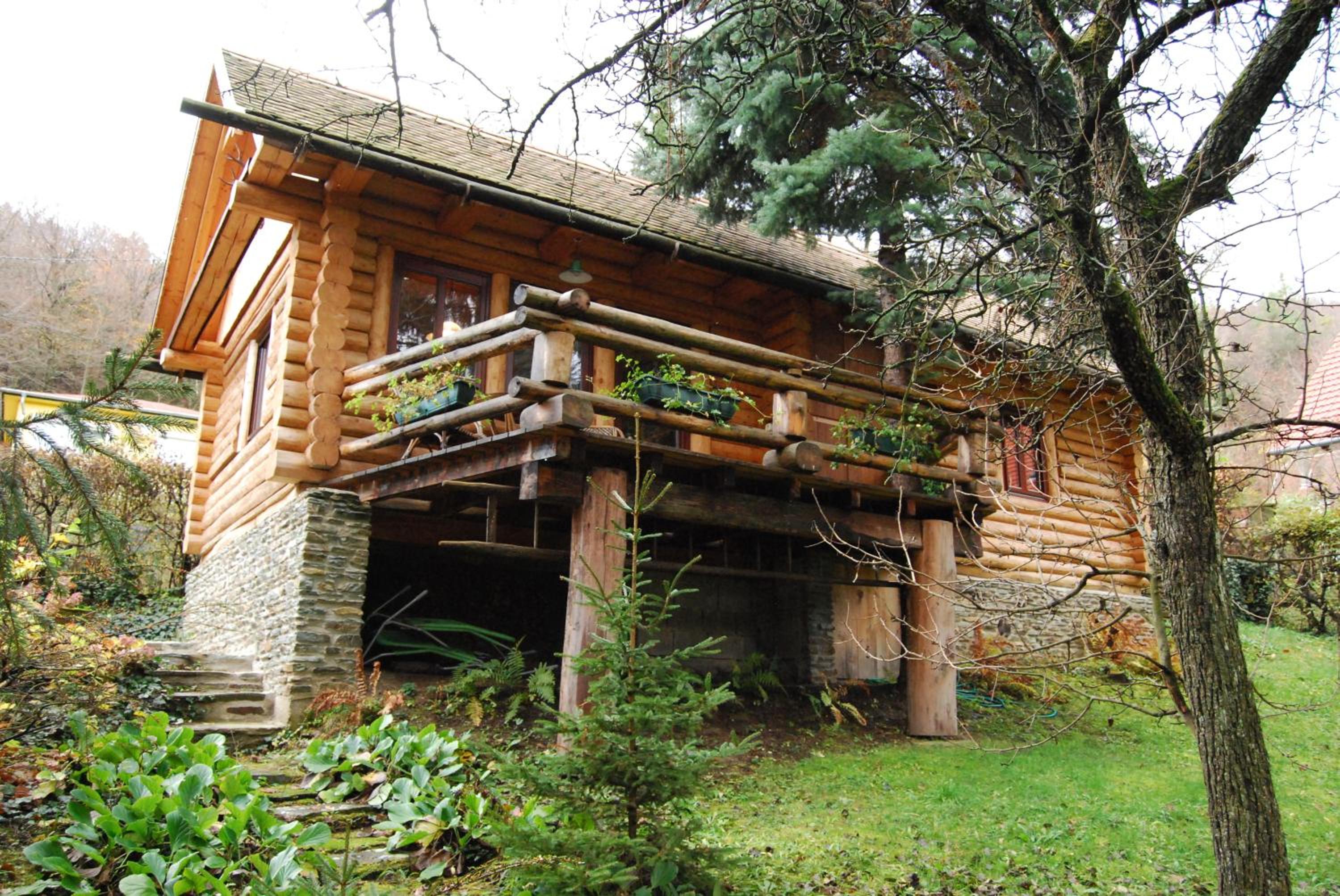 Boróka Apartmanházak - Kakukk House view 2