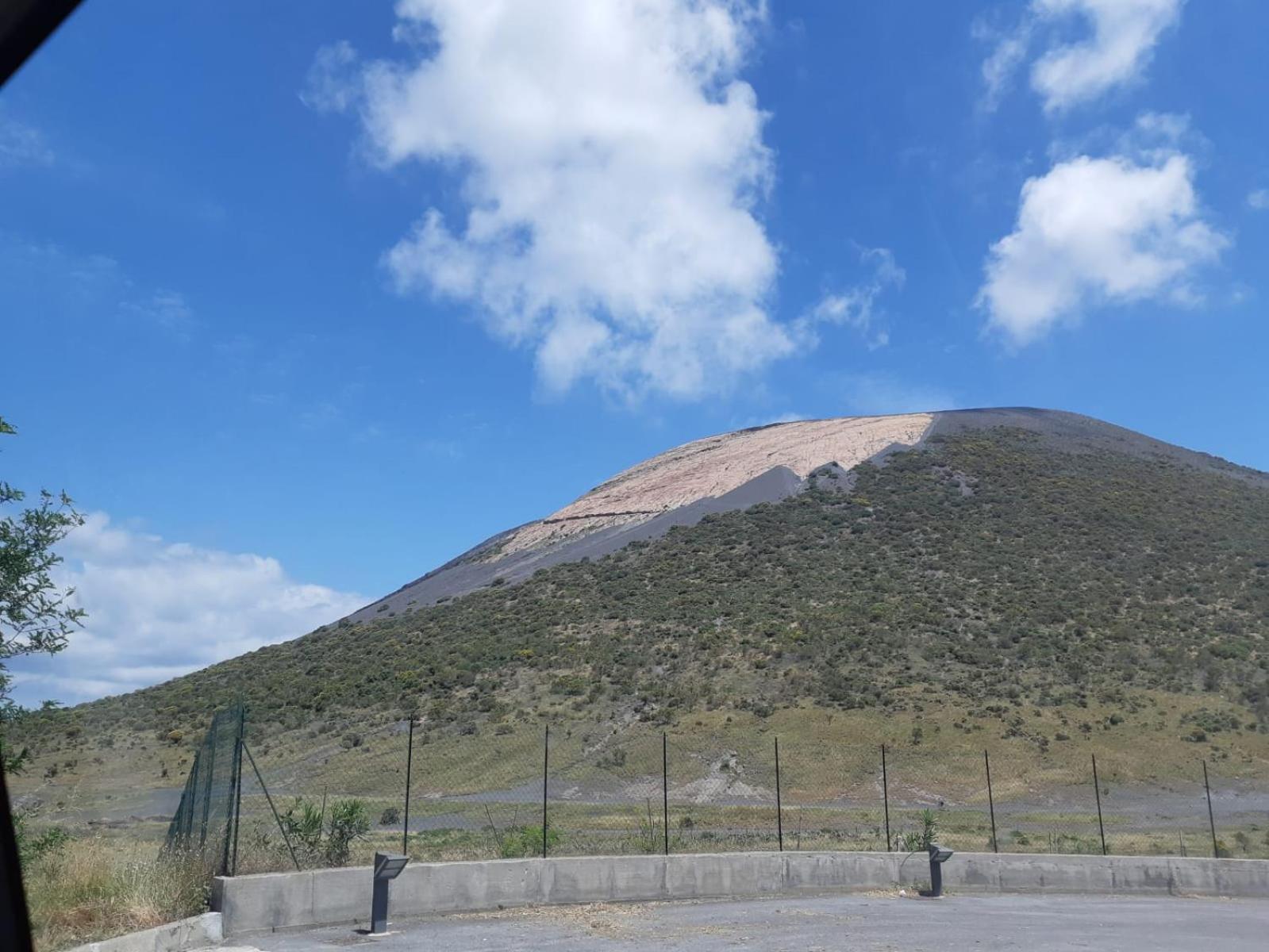 Casa a vulcano piano isole Eolie photo 5