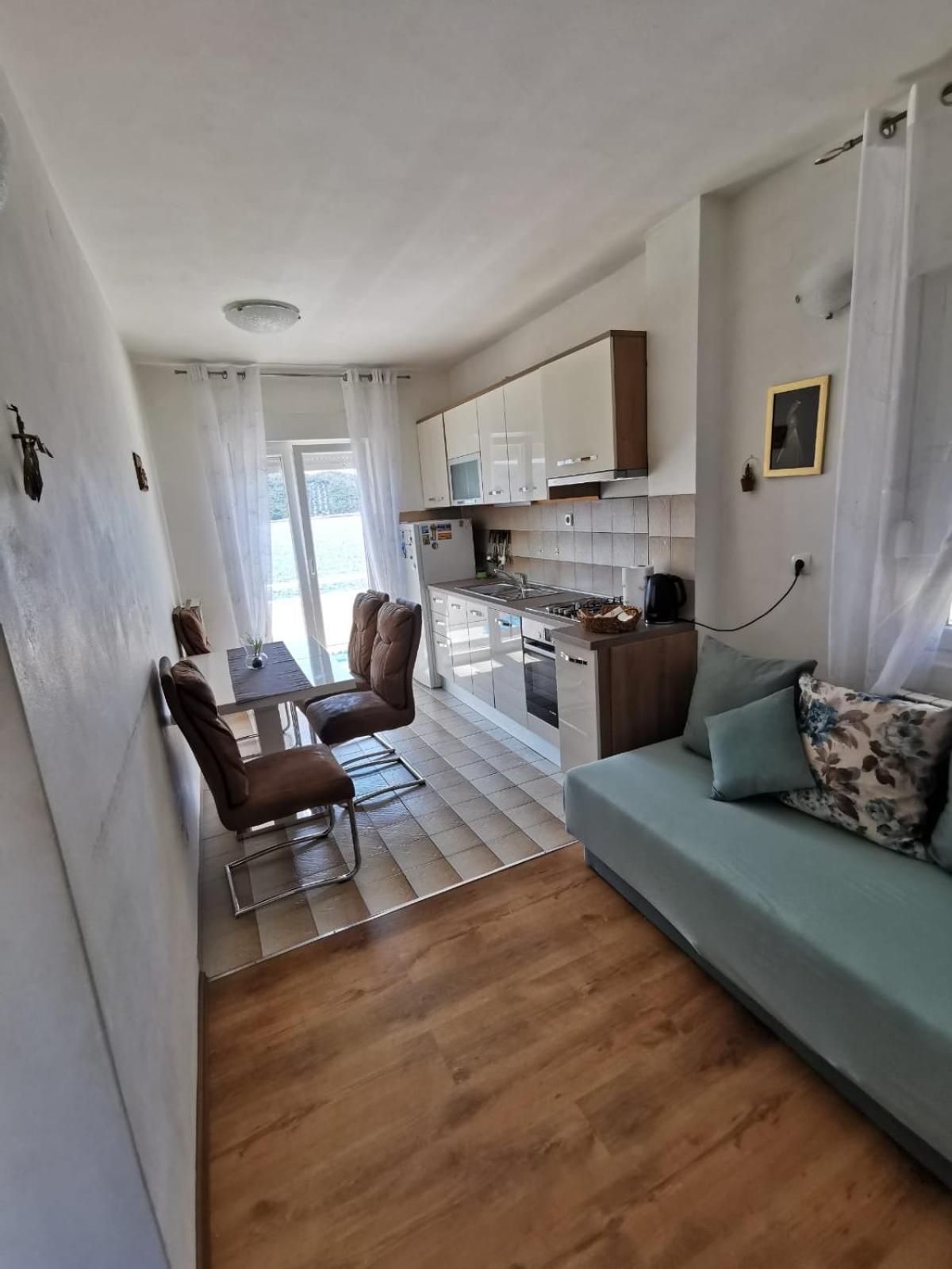 Apartman Viky view 3