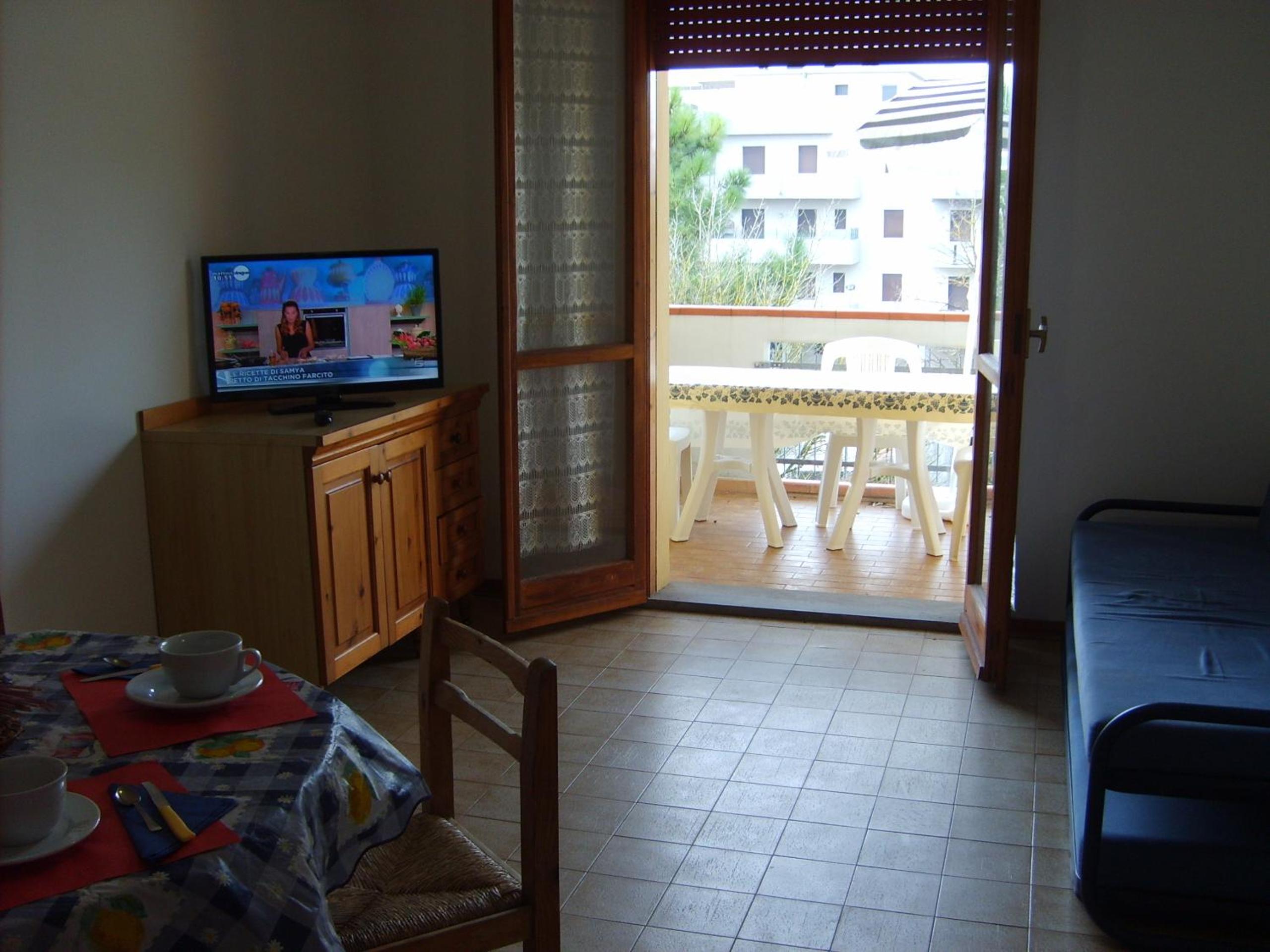 Photo 33
