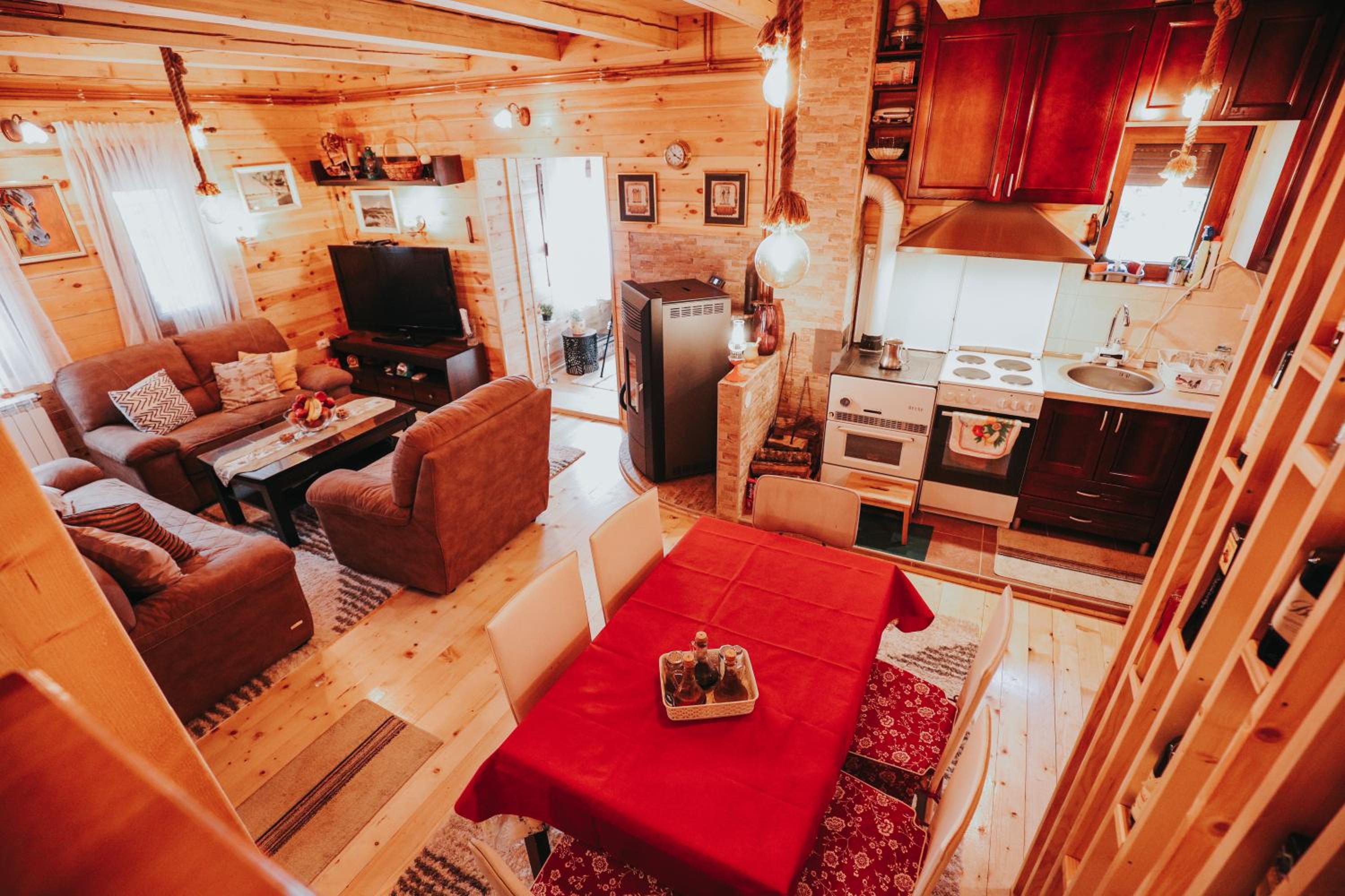 Momo's House view 3