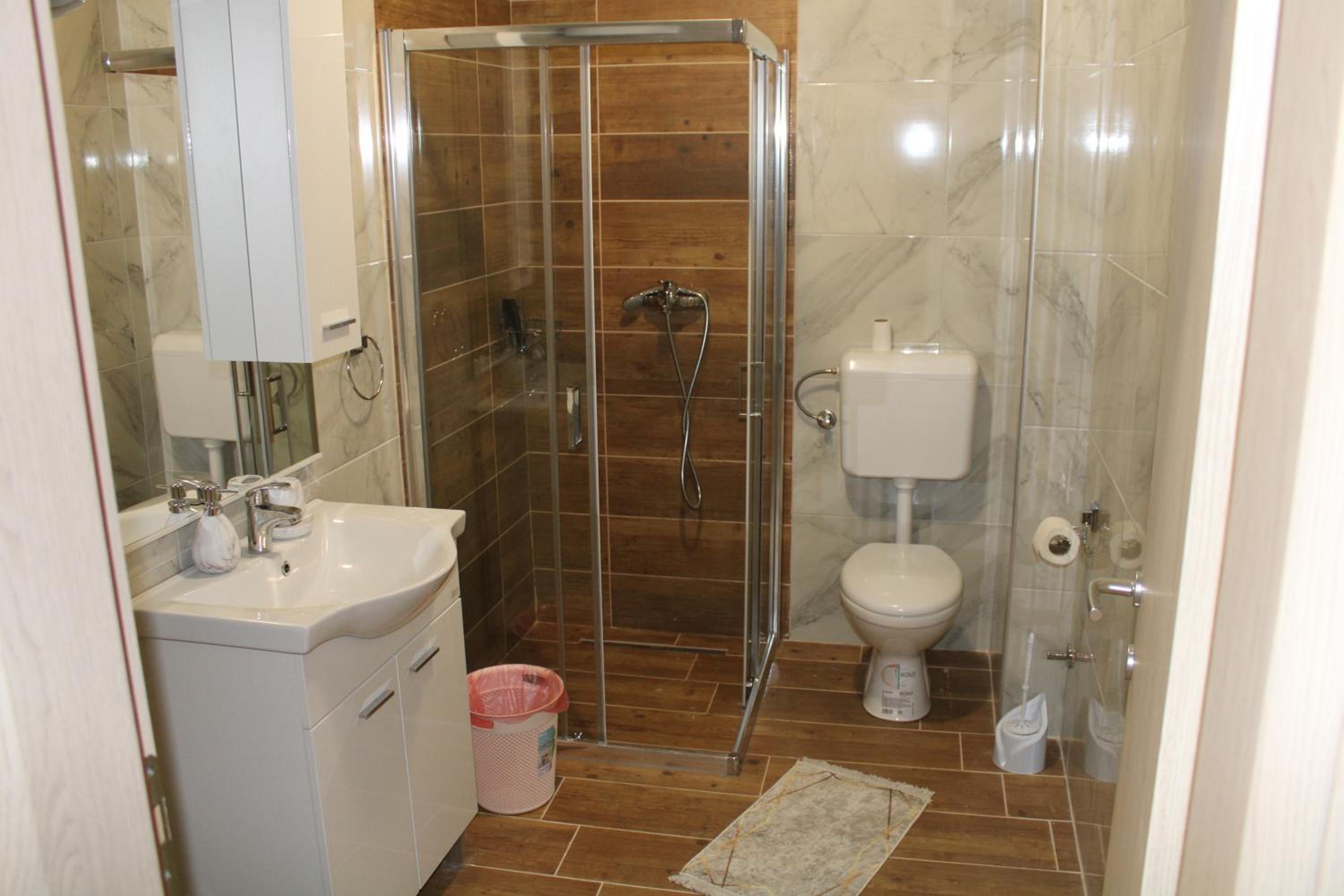 Photo 24