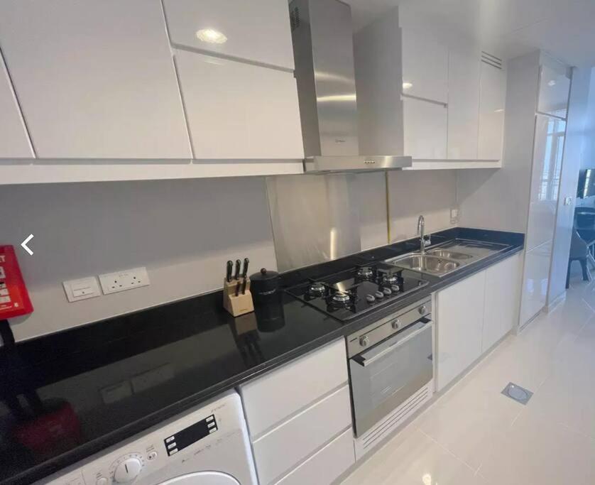 A beautifully fully furnished studio